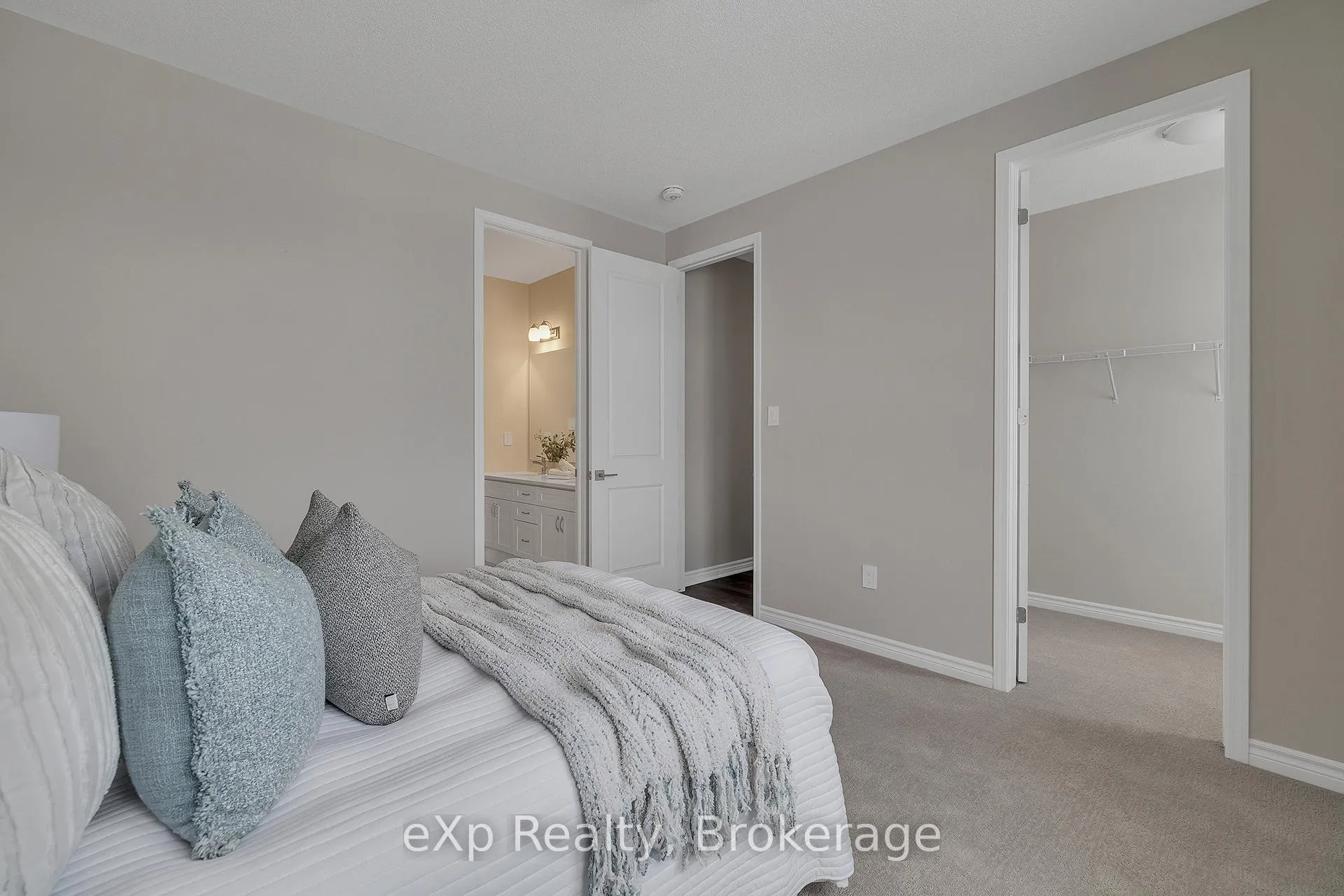Photo 32 of 1361 Whitlock Avenue, Milton, Bowes — HOMEH