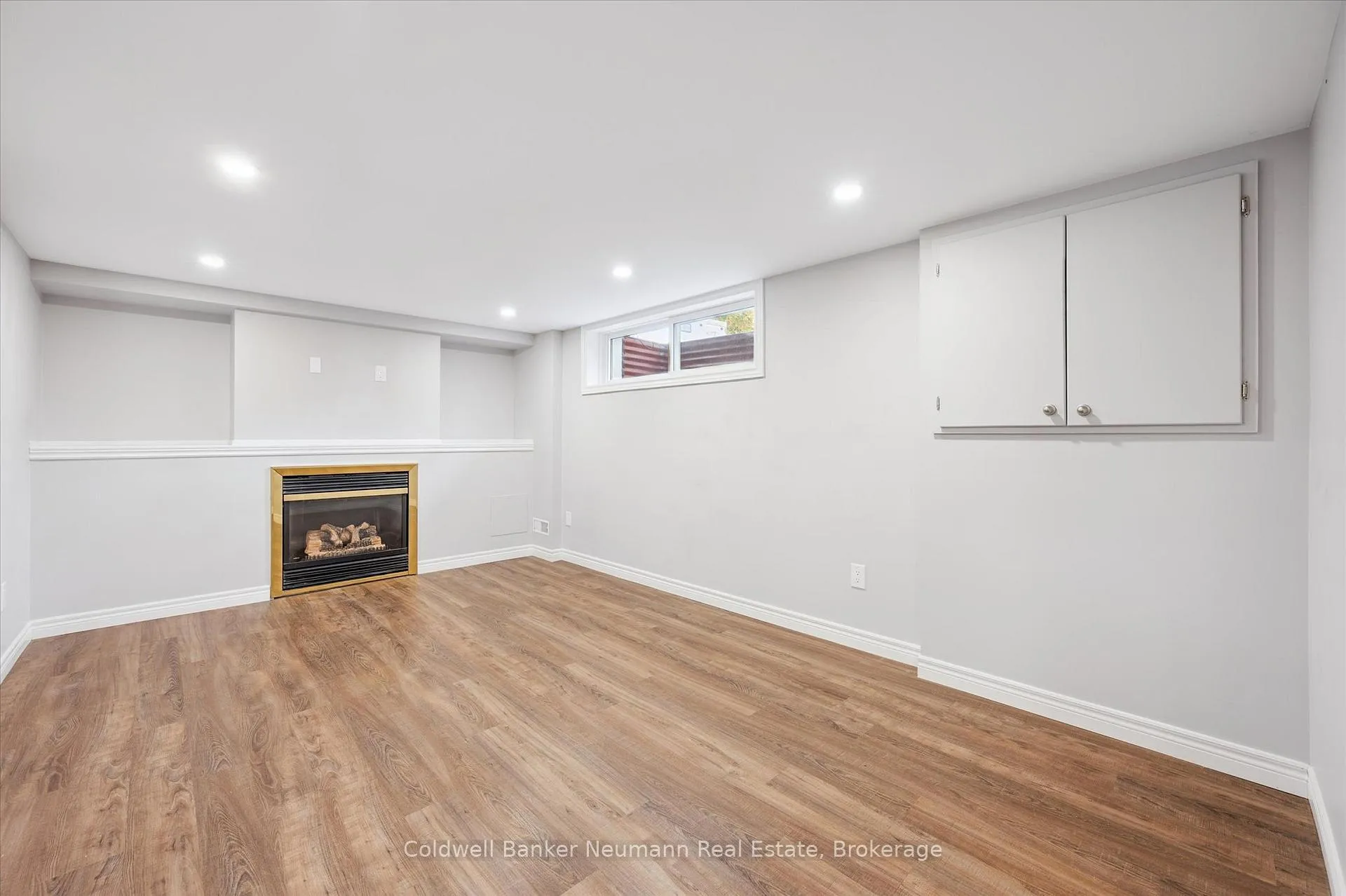Photo 40 of 23 Collingwood Street, Guelph, Riverside Park — HOMEH