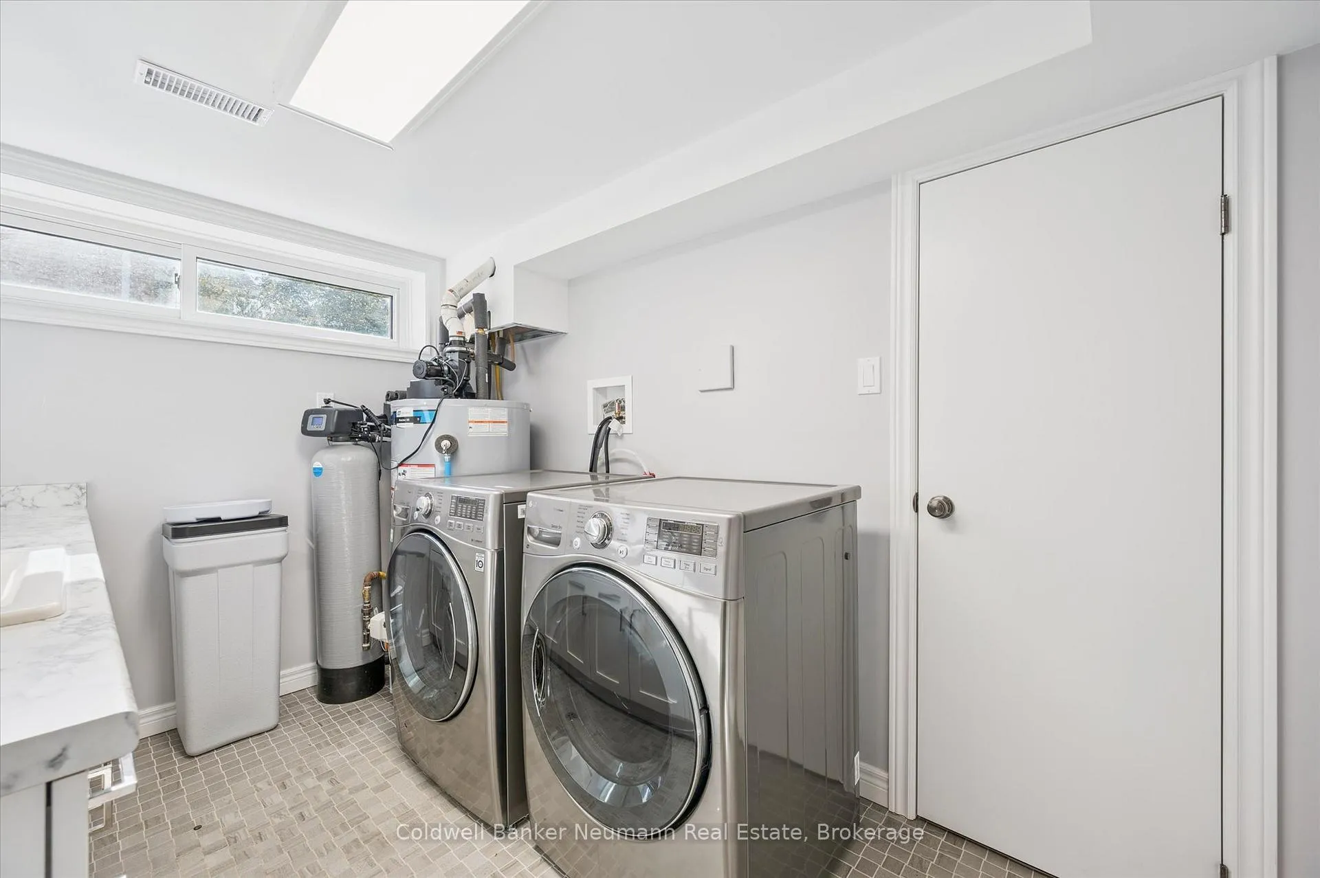 Photo 43 of 23 Collingwood Street, Guelph, Riverside Park — HOMEH