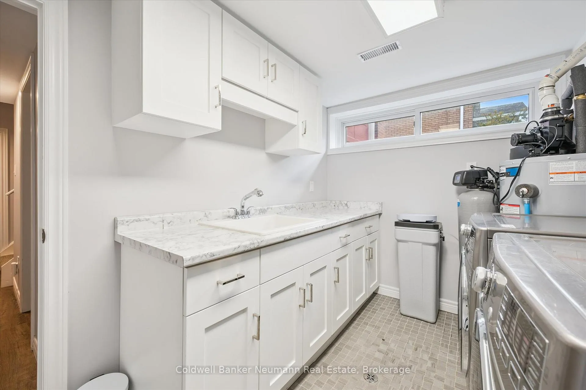 Photo 44 of 23 Collingwood Street, Guelph, Riverside Park — HOMEH