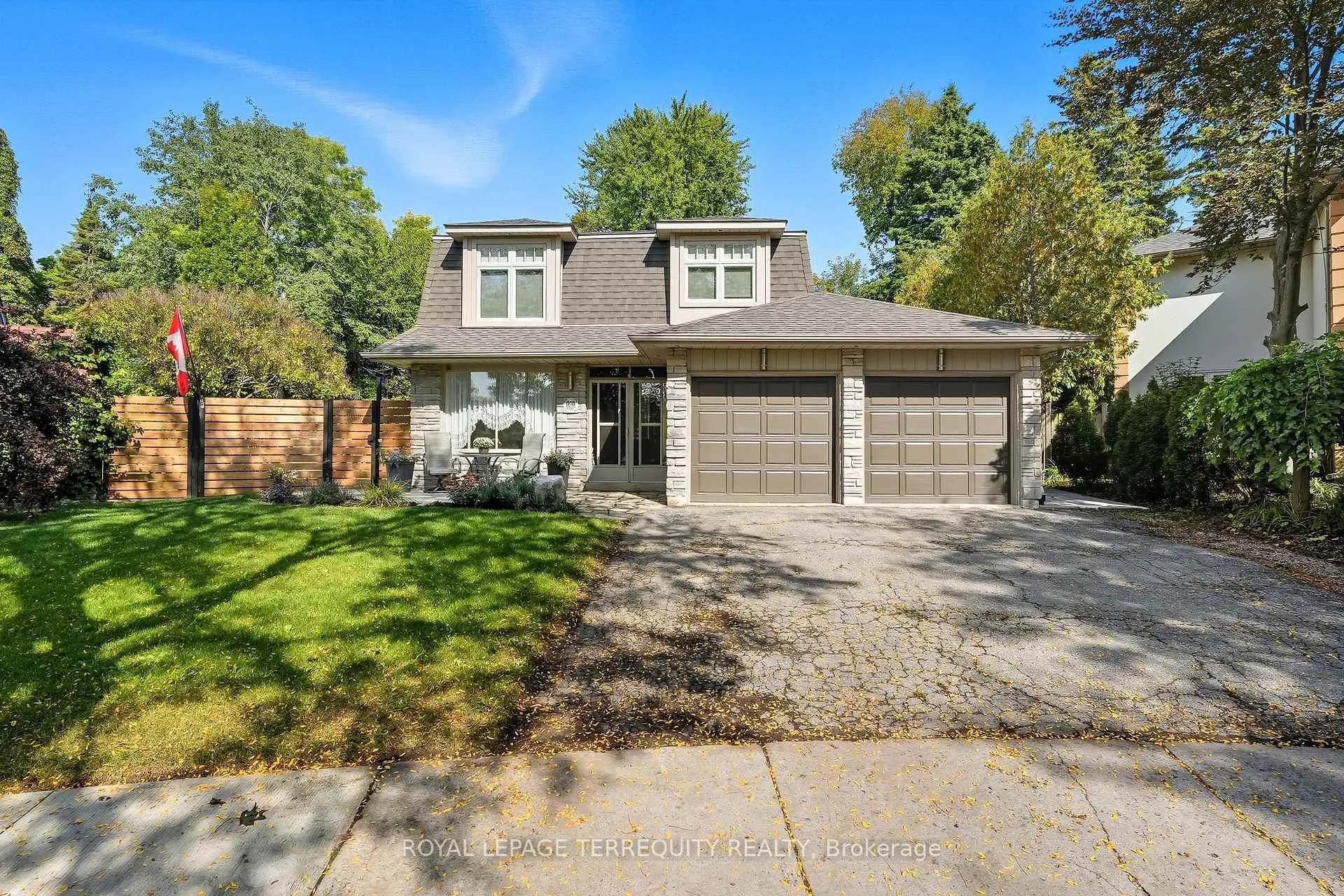 Photo 1 of 818 Kates Lane, Pickering, Amberlea — HOMEH