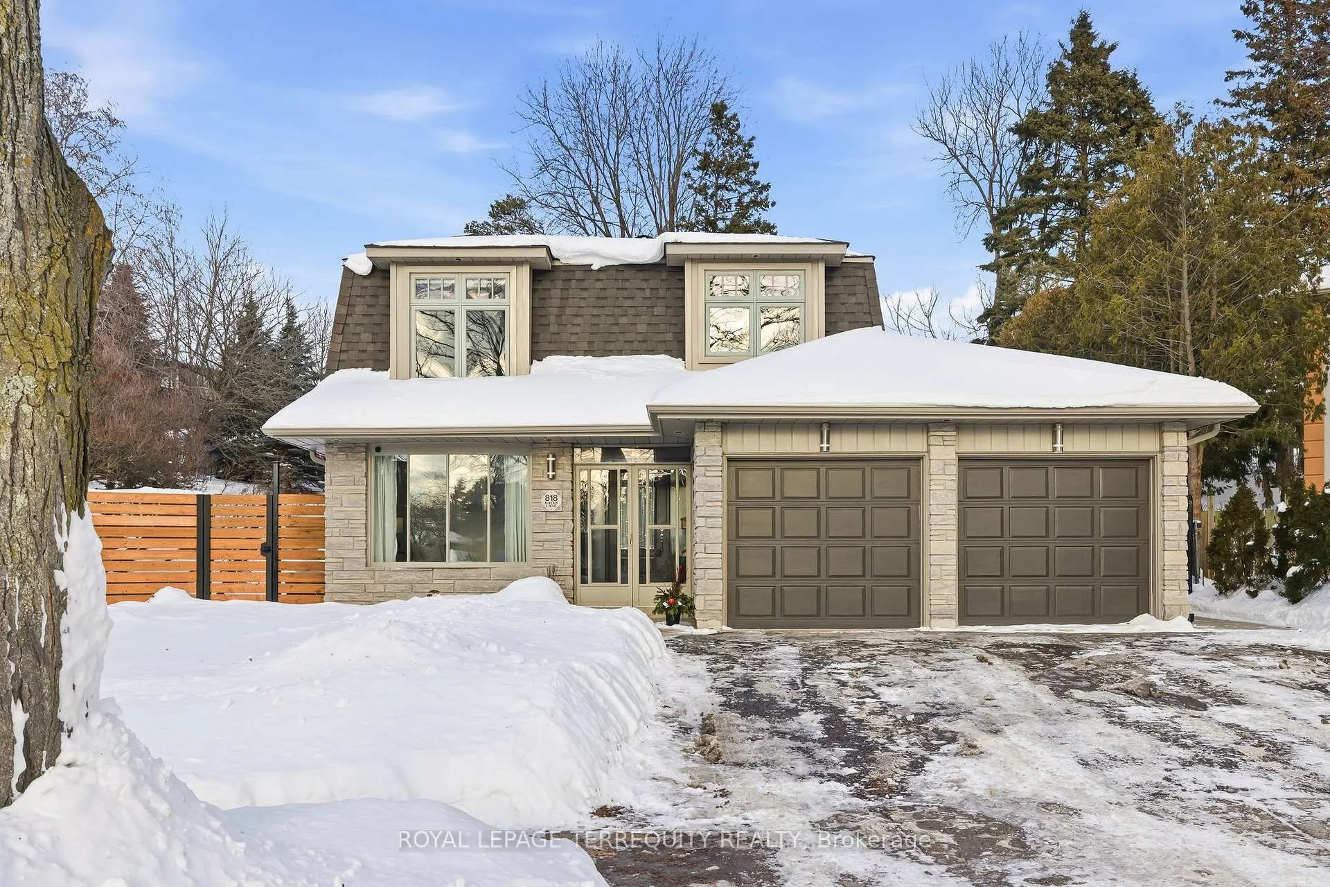 Photo 2 of 818 Kates Lane, Pickering, Amberlea — HOMEH