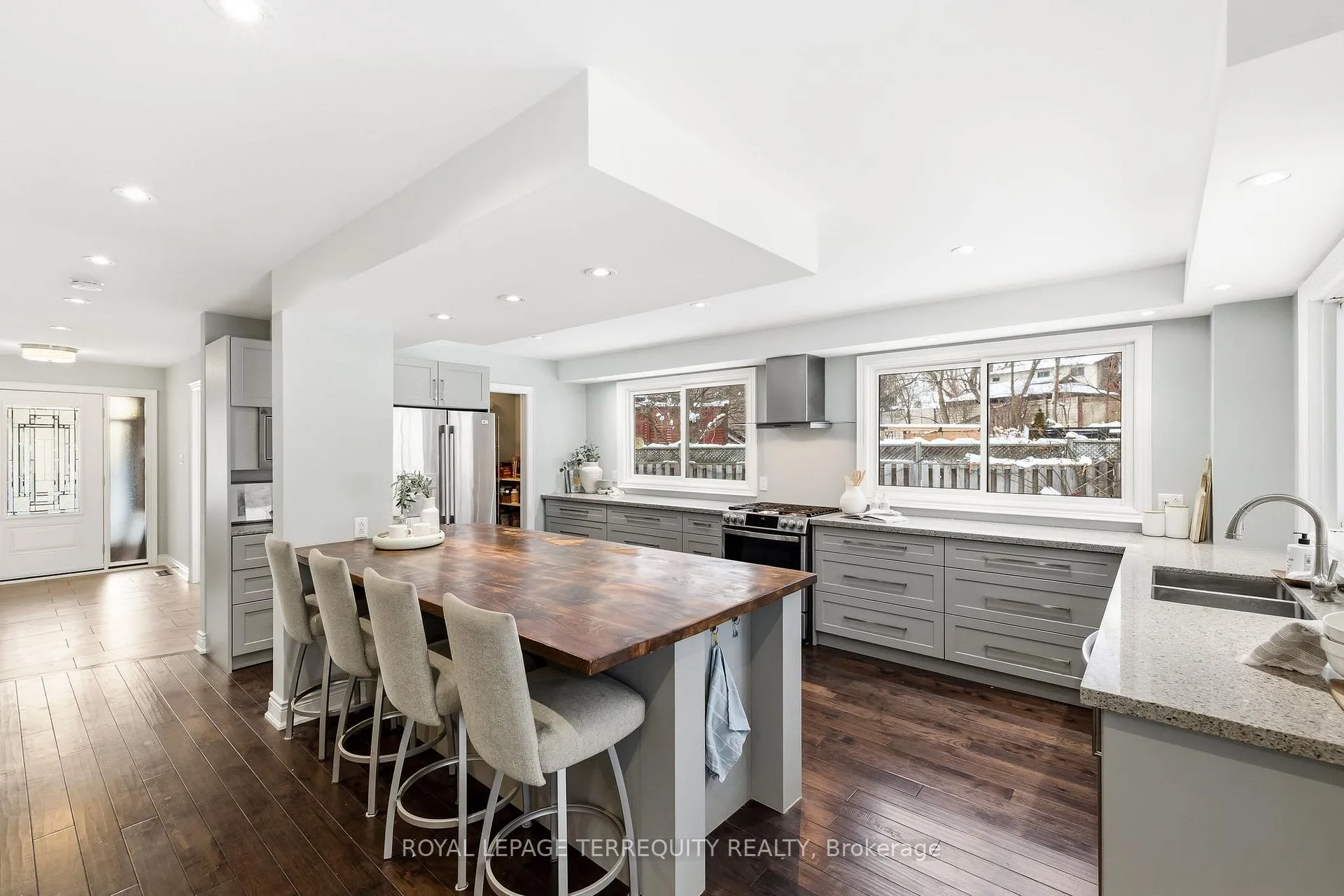 Photo 8 of 818 Kates Lane, Pickering, Amberlea — HOMEH