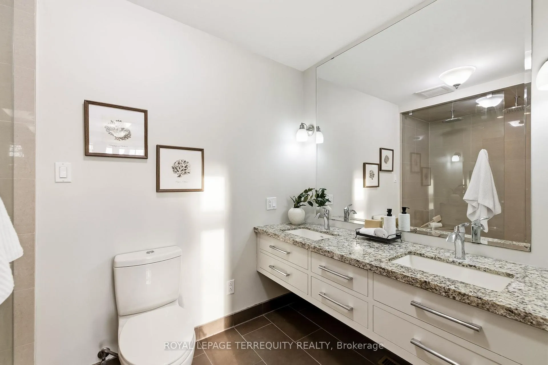 Photo 30 of 818 Kates Lane, Pickering, Amberlea — HOMEH