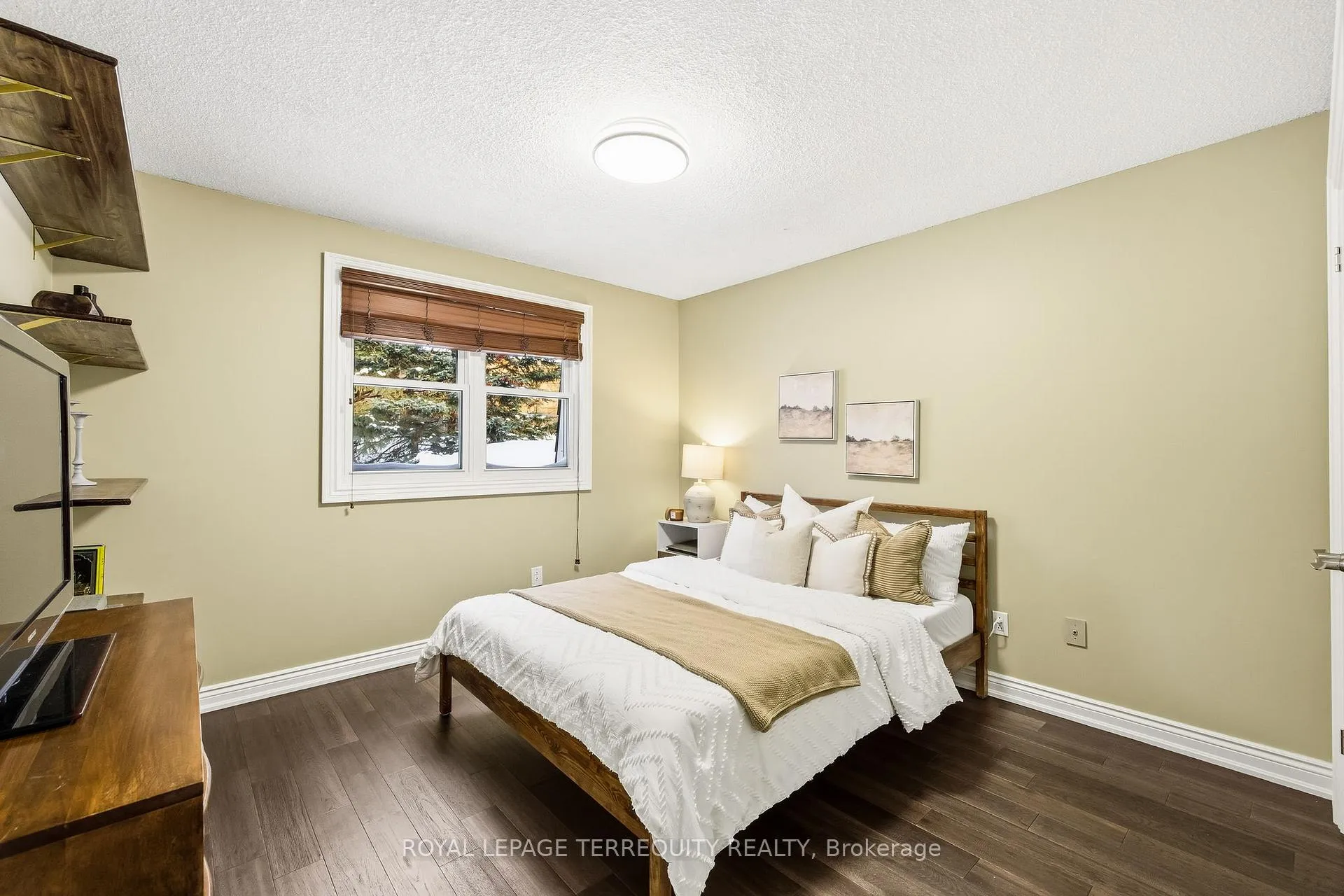 Photo 31 of 818 Kates Lane, Pickering, Amberlea — HOMEH