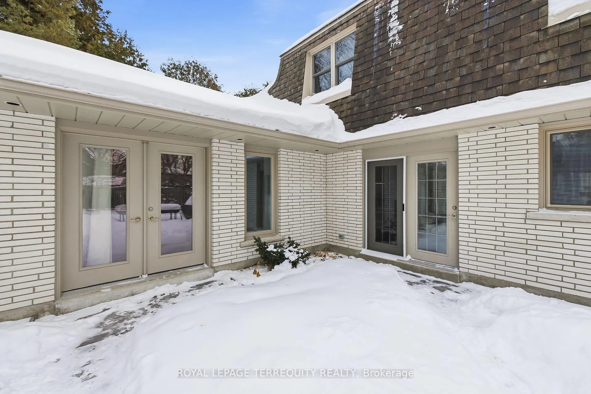 Photo 43 of 818 Kates Lane, Pickering, Amberlea — HOMEH
