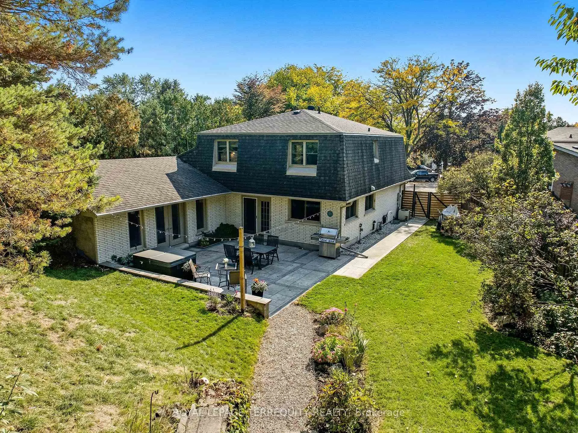 Photo 44 of 818 Kates Lane, Pickering, Amberlea — HOMEH