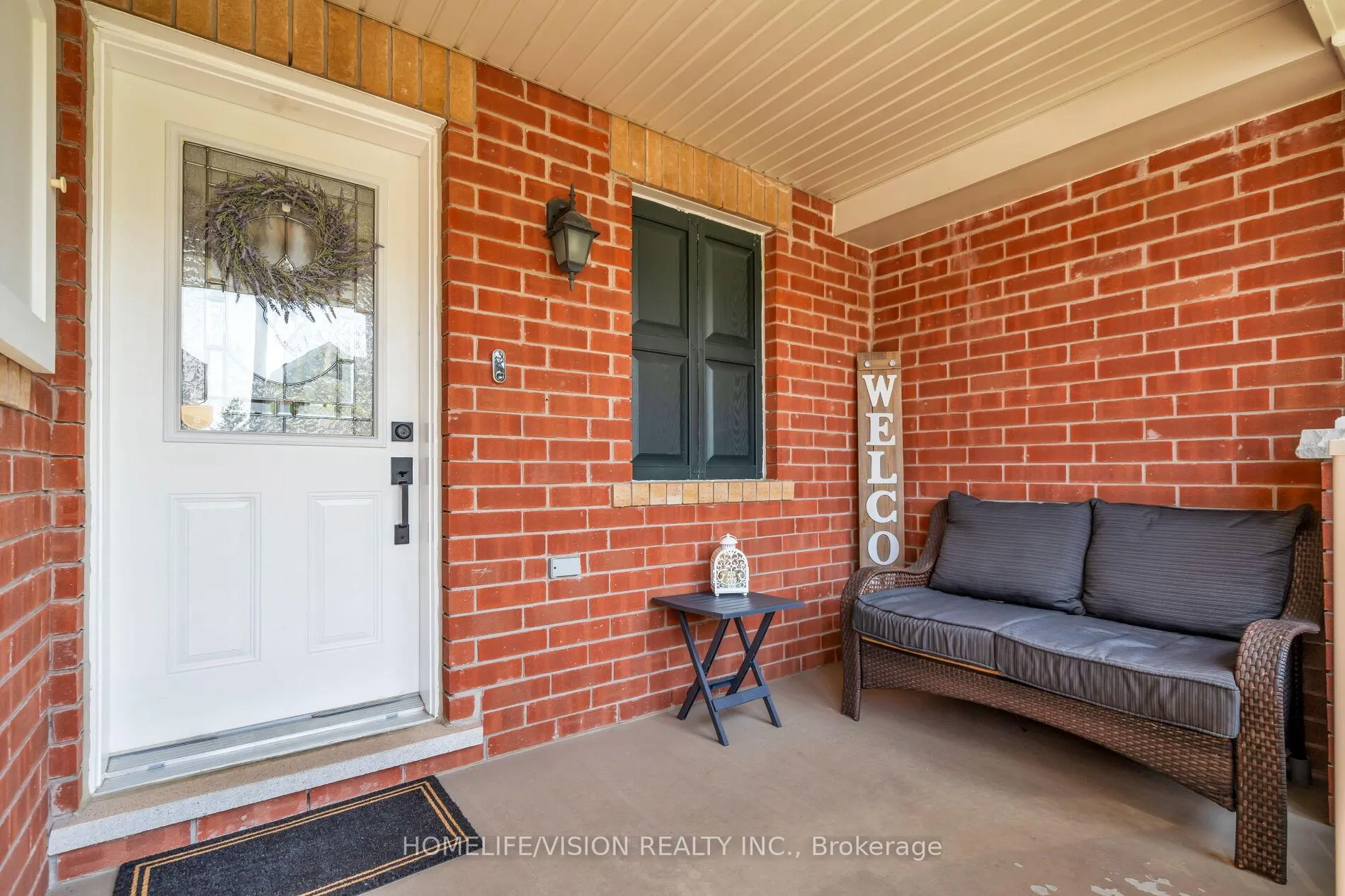 Photo 4 of 1865 Liatris Drive, Pickering, Duffin Heights — HOMEH