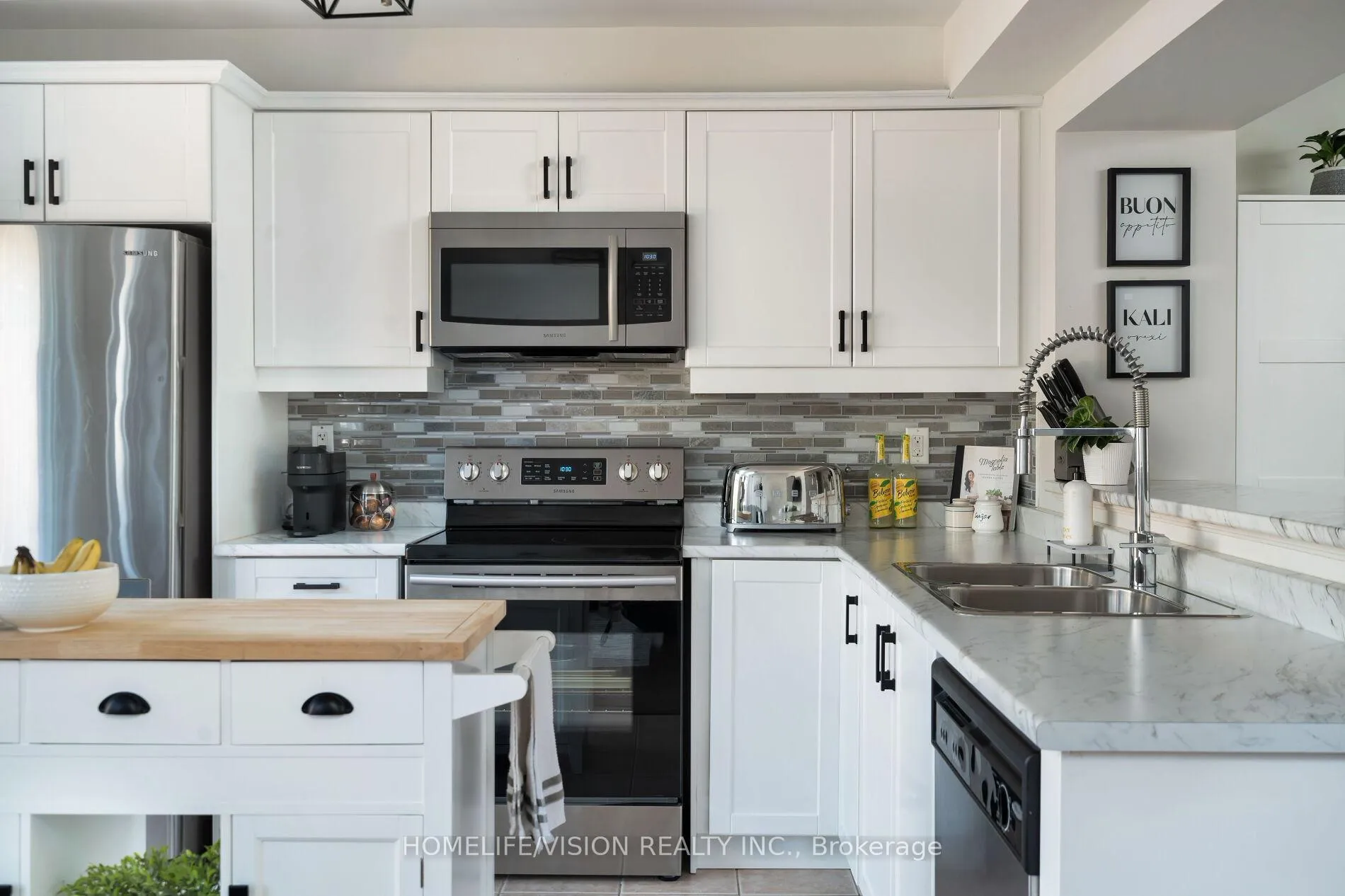 Photo 15 of 1865 Liatris Drive, Pickering, Duffin Heights — HOMEH