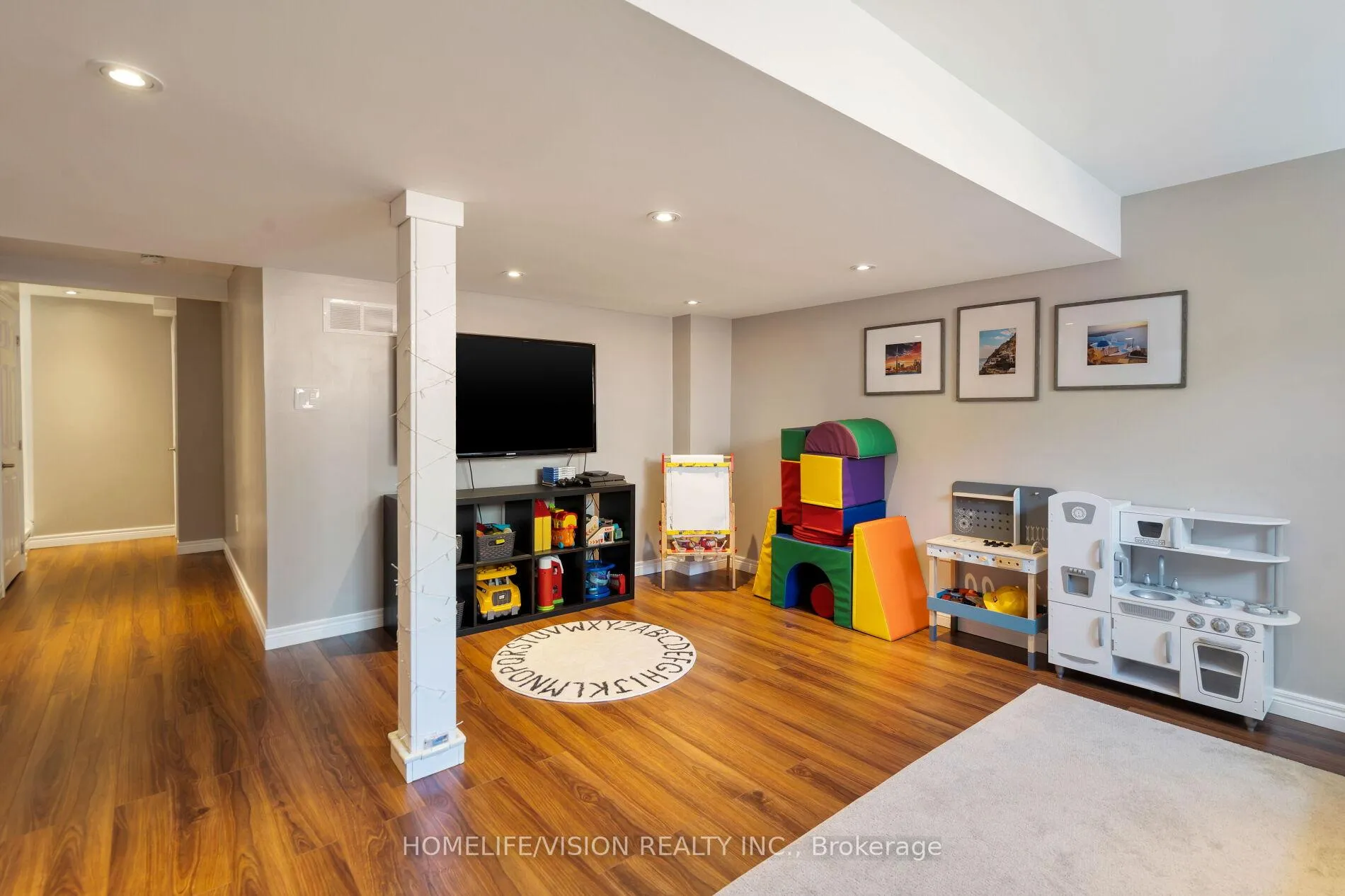 Photo 33 of 1865 Liatris Drive, Pickering, Duffin Heights — HOMEH
