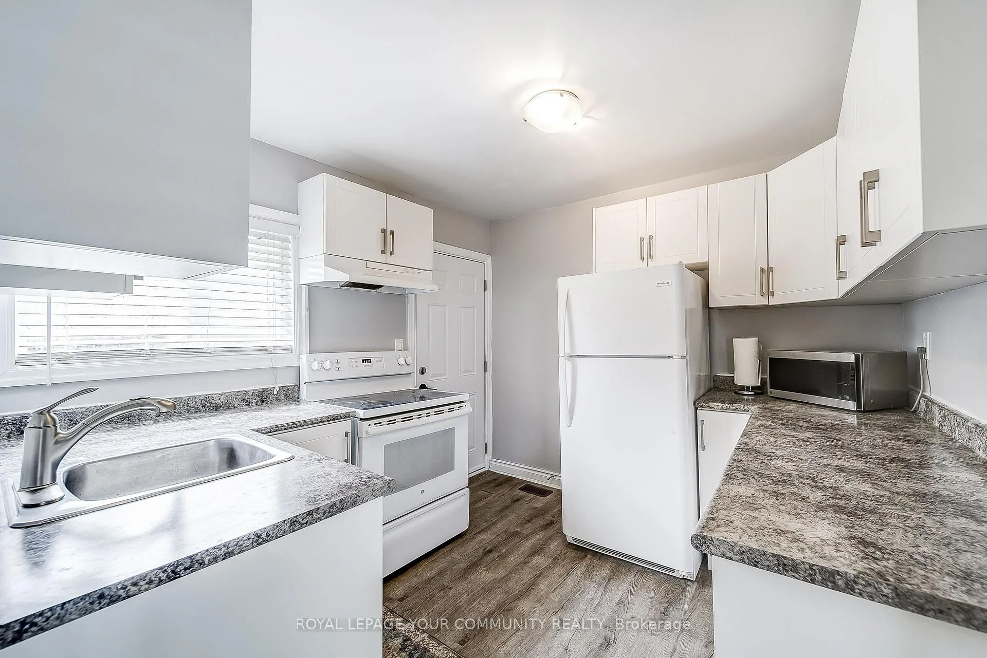 Photo 5 of 86 Temperance Street, Aurora, Aurora Village — HOMEH