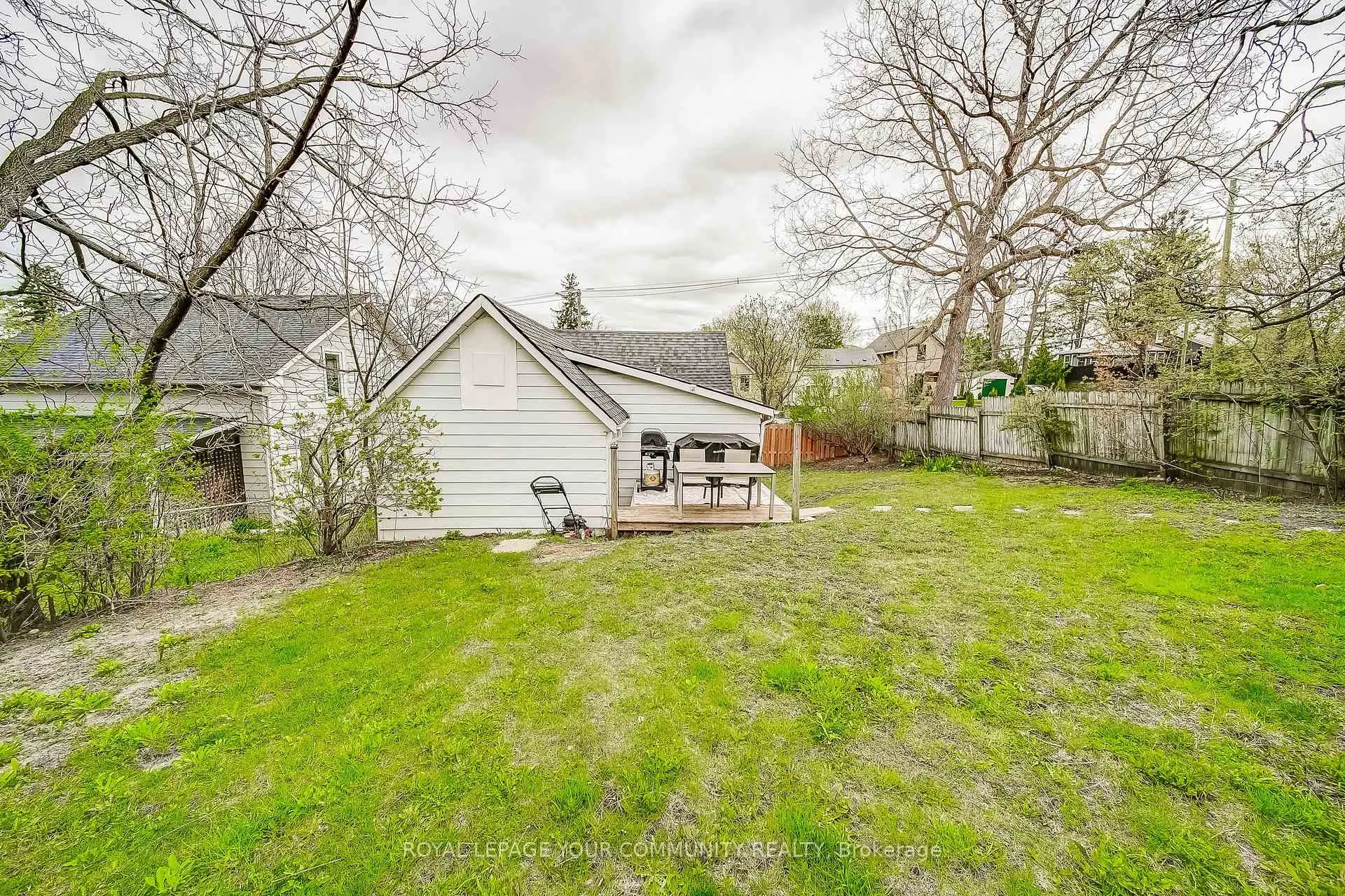 Photo 9 of 86 Temperance Street, Aurora, Aurora Village — HOMEH
