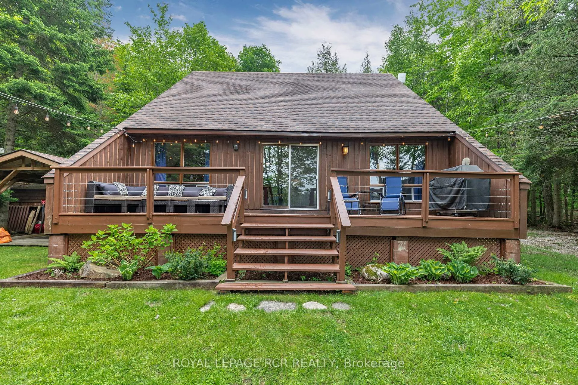 Photo 2 of 1034 Bird Lake Crescent, Bracebridge, Muskoka (N) — HOMEH