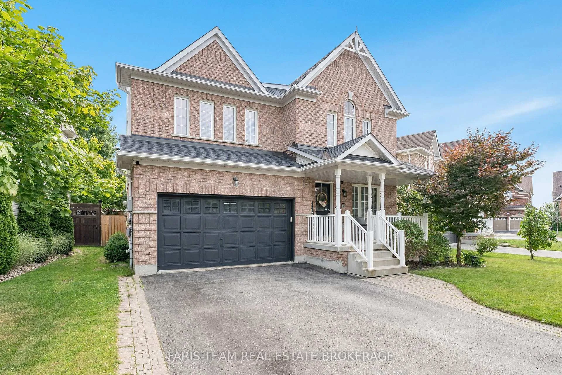 Photo 3 of 3 Saxon Road, Barrie, Innis-Shore — HOMEH