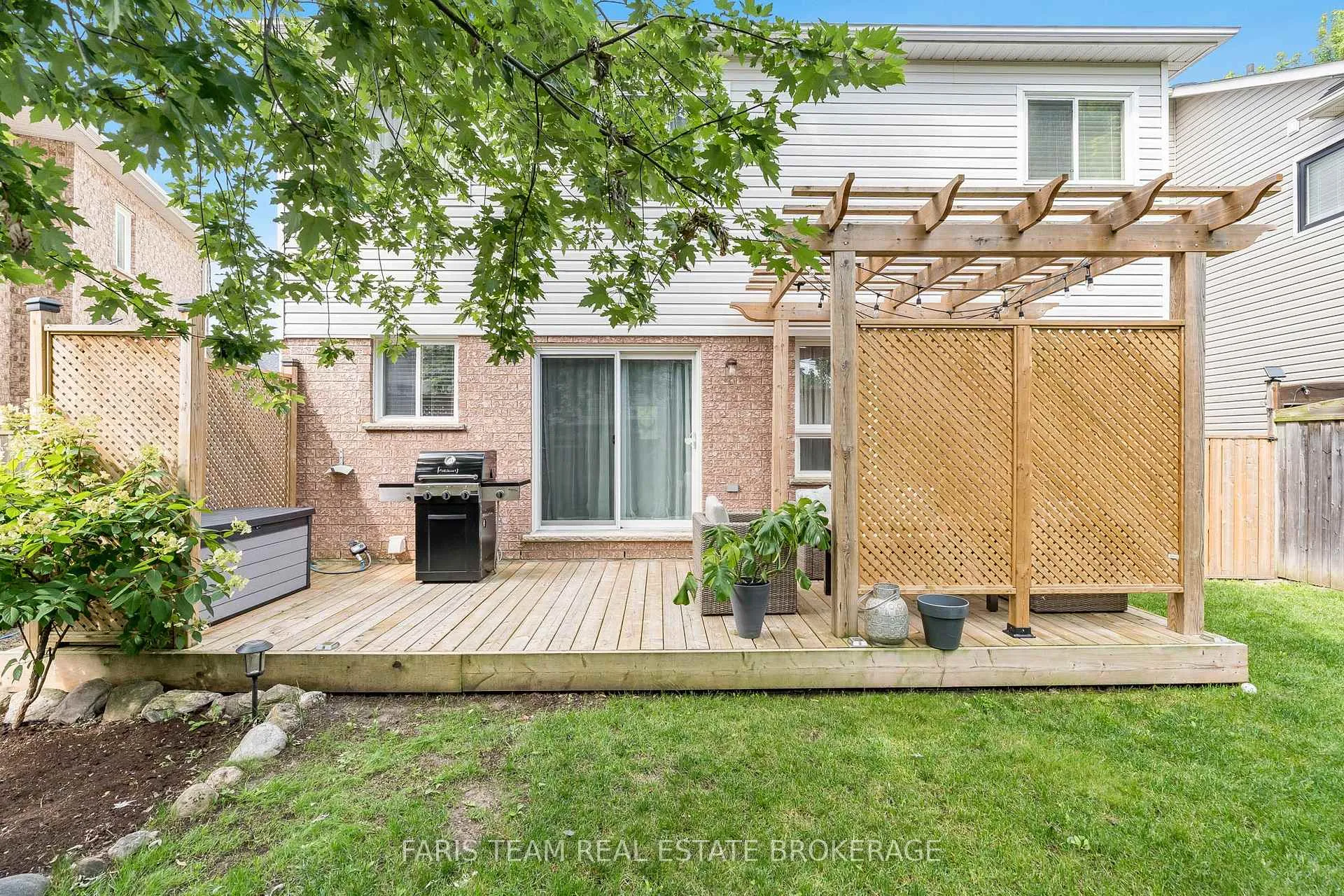 Photo 29 of 3 Saxon Road, Barrie, Innis-Shore — HOMEH