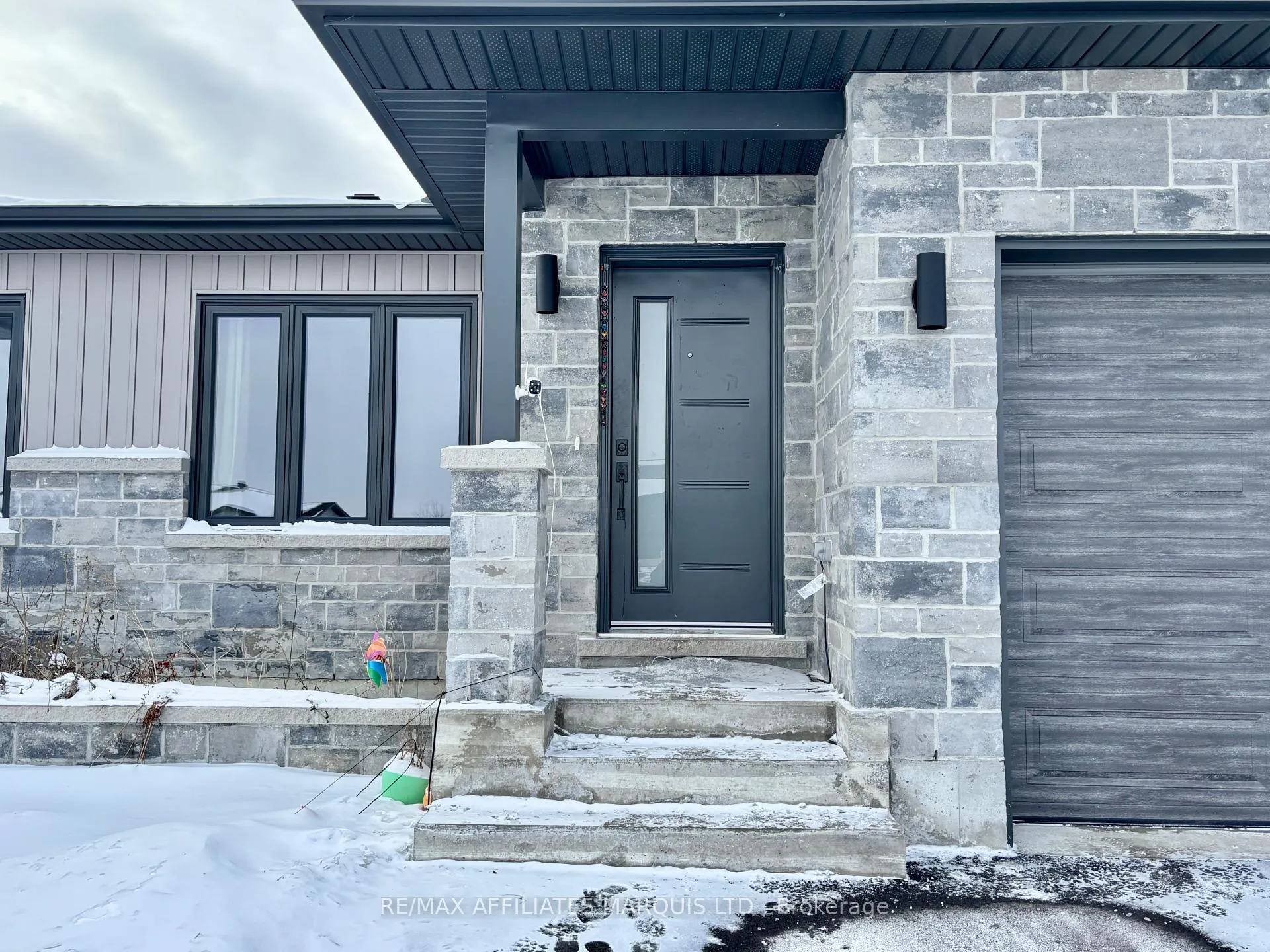 Photo 4 of 26 Portland Drive, Cornwall — HOMEH