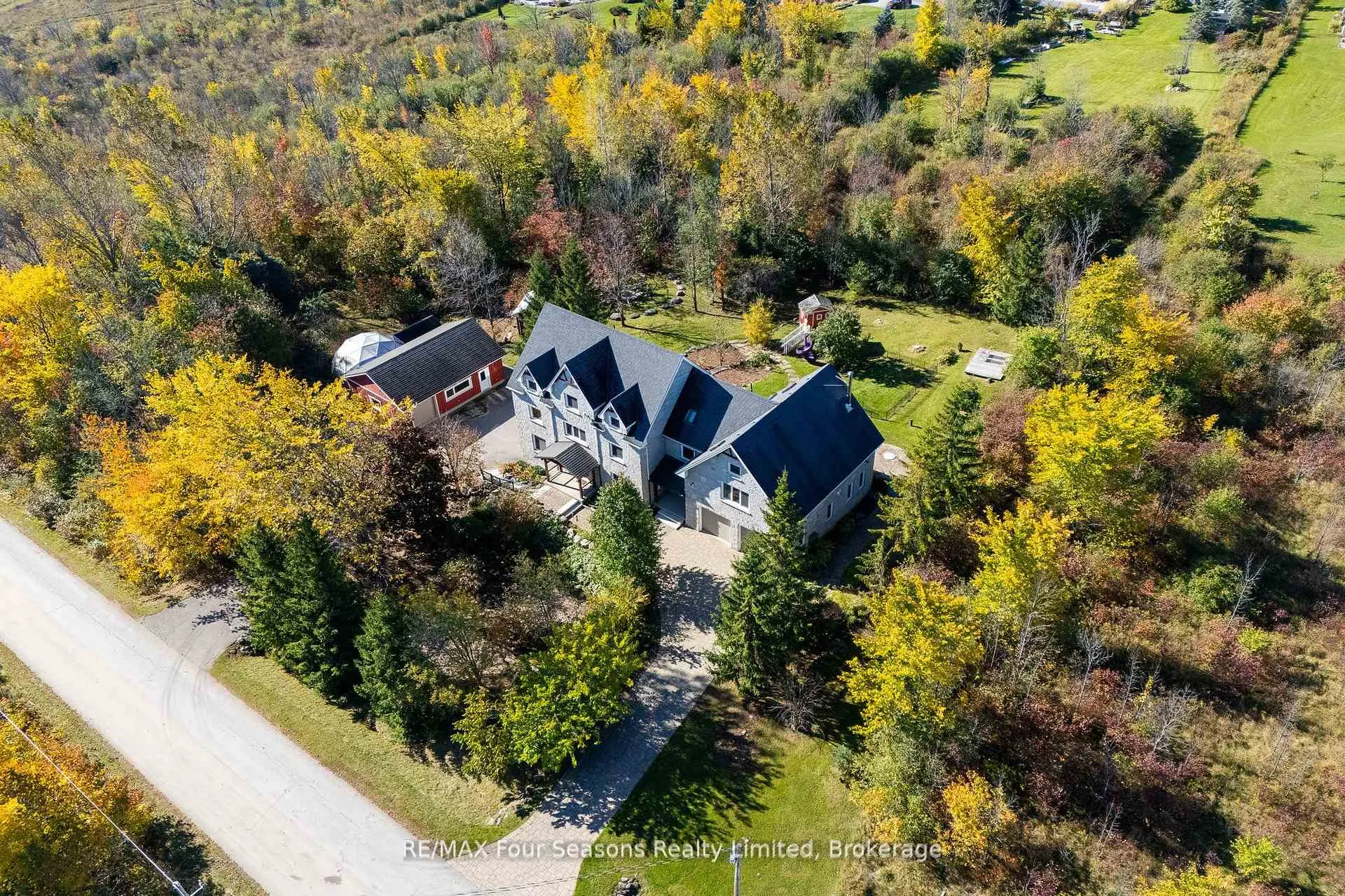 Photo 1 of 124 Dinsmore Street, Meaford — HOMEH