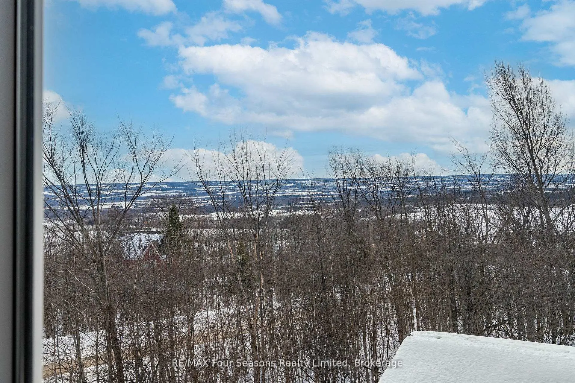 Photo 26 of 124 Dinsmore Street, Meaford — HOMEH