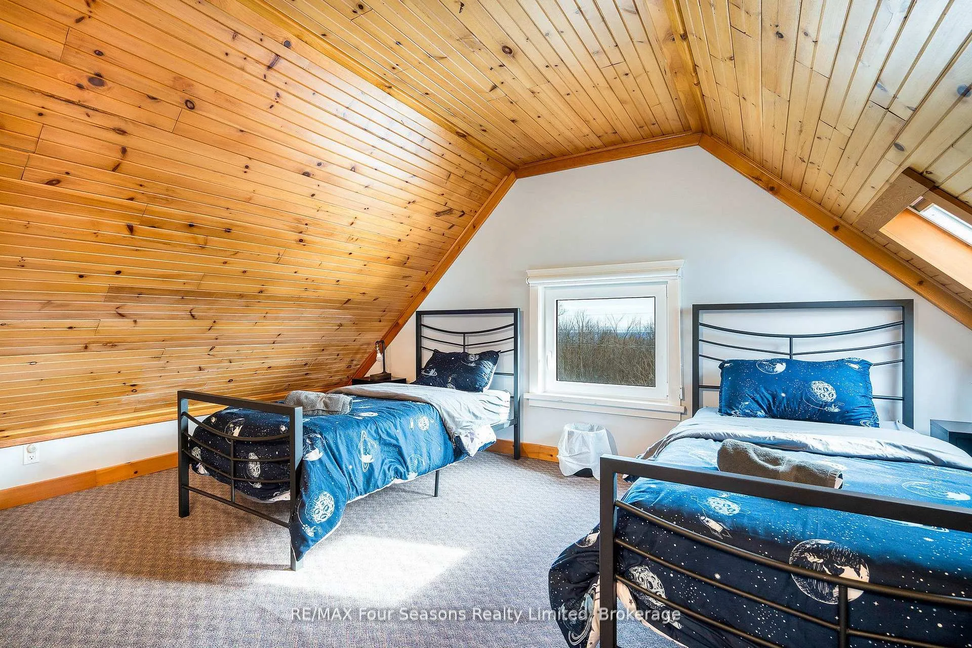 Photo 31 of 124 Dinsmore Street, Meaford — HOMEH