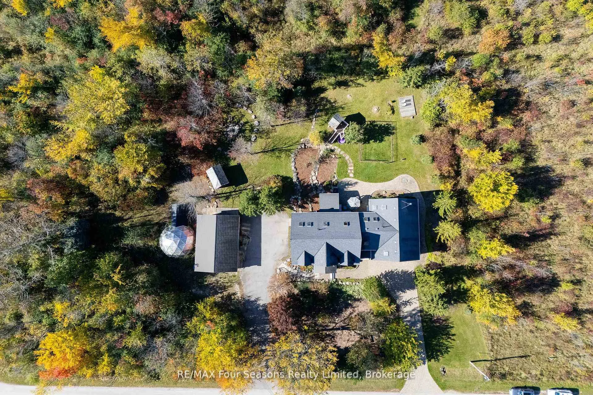 Photo 43 of 124 Dinsmore Street, Meaford — HOMEH