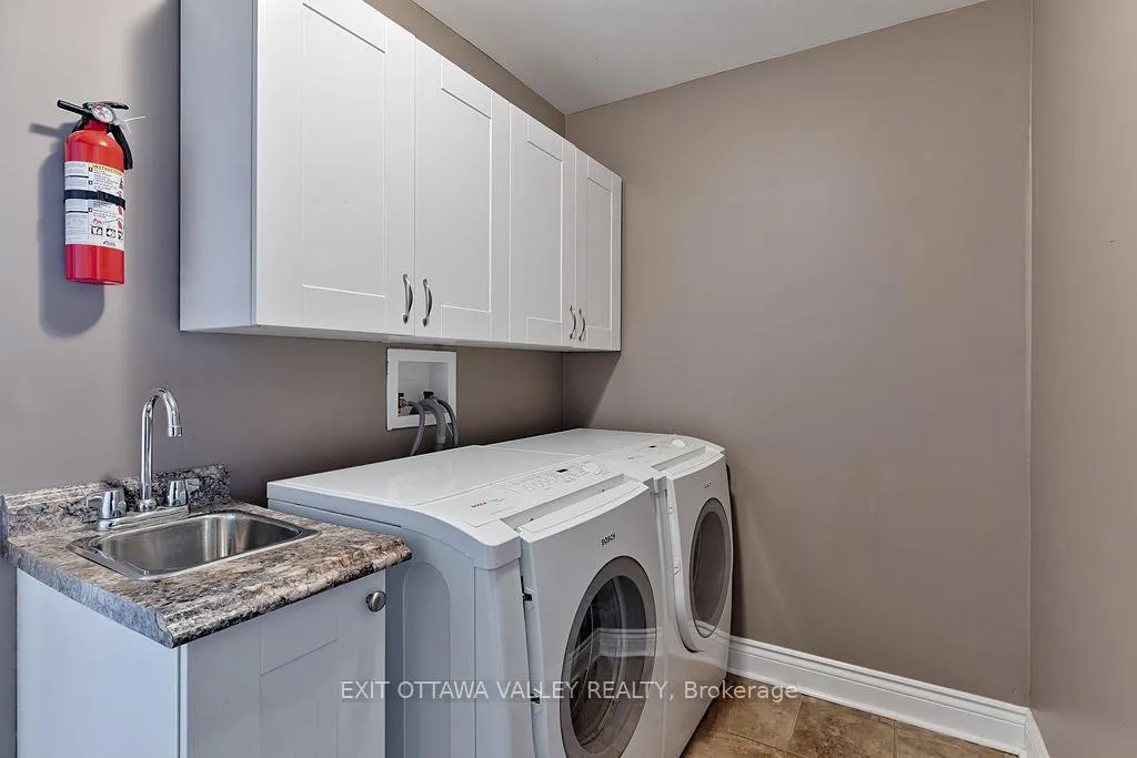 Photo 15 of 2023 Sandstone Crescent N, Petawawa — HOMEH