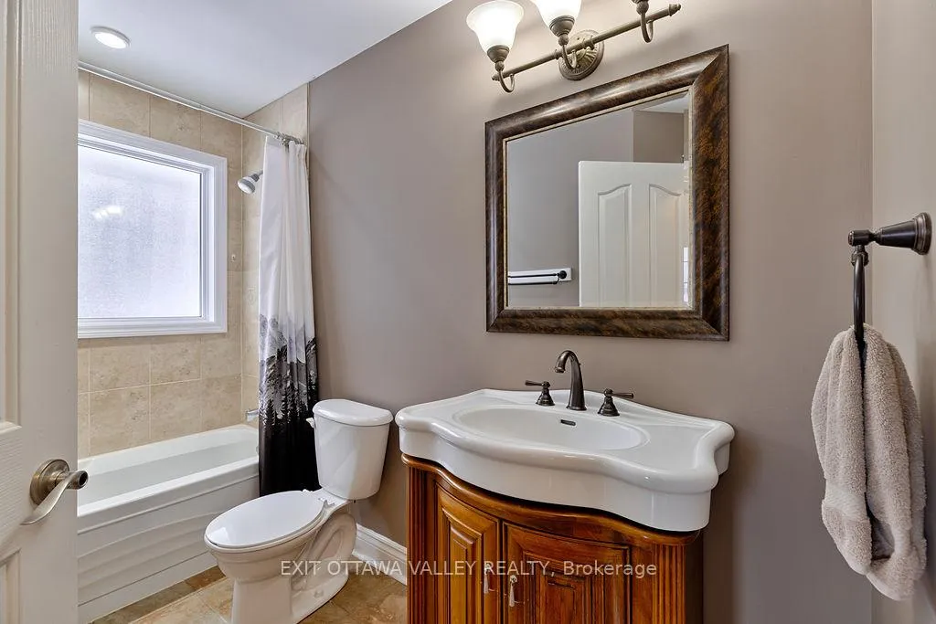 Photo 24 of 2023 Sandstone Crescent N, Petawawa — HOMEH