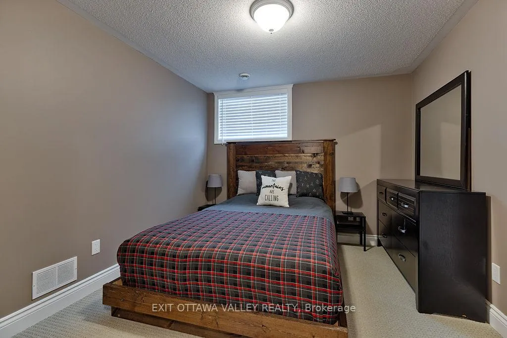 Photo 32 of 2023 Sandstone Crescent N, Petawawa — HOMEH