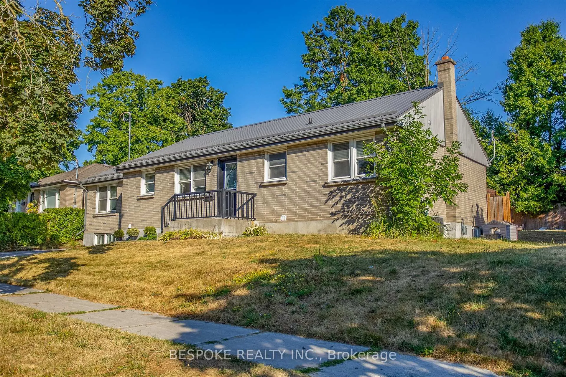 Front of 388 Aberdeen Avenue