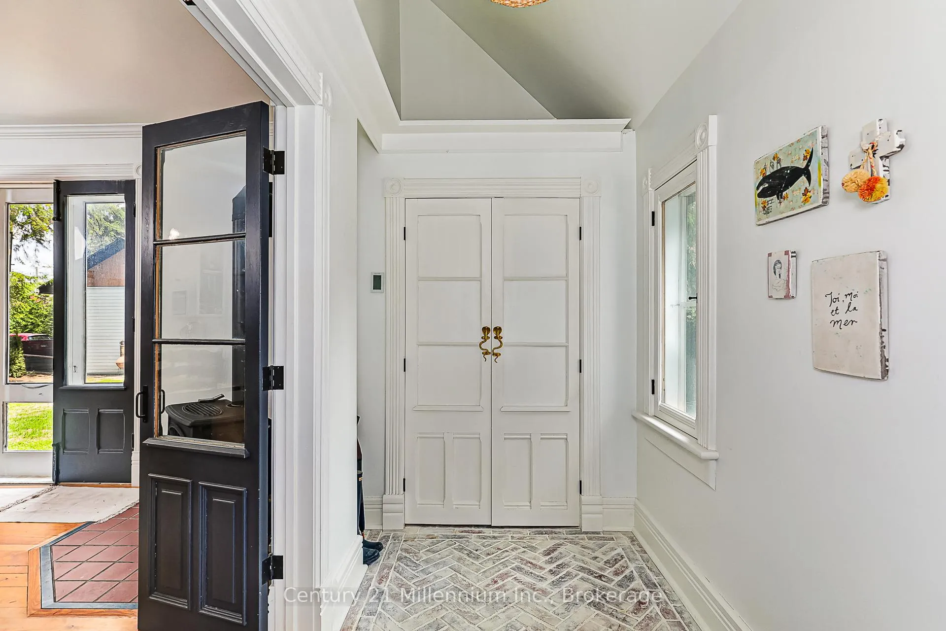 Photo 5 of 285 Maple Street, Collingwood — HOMEH