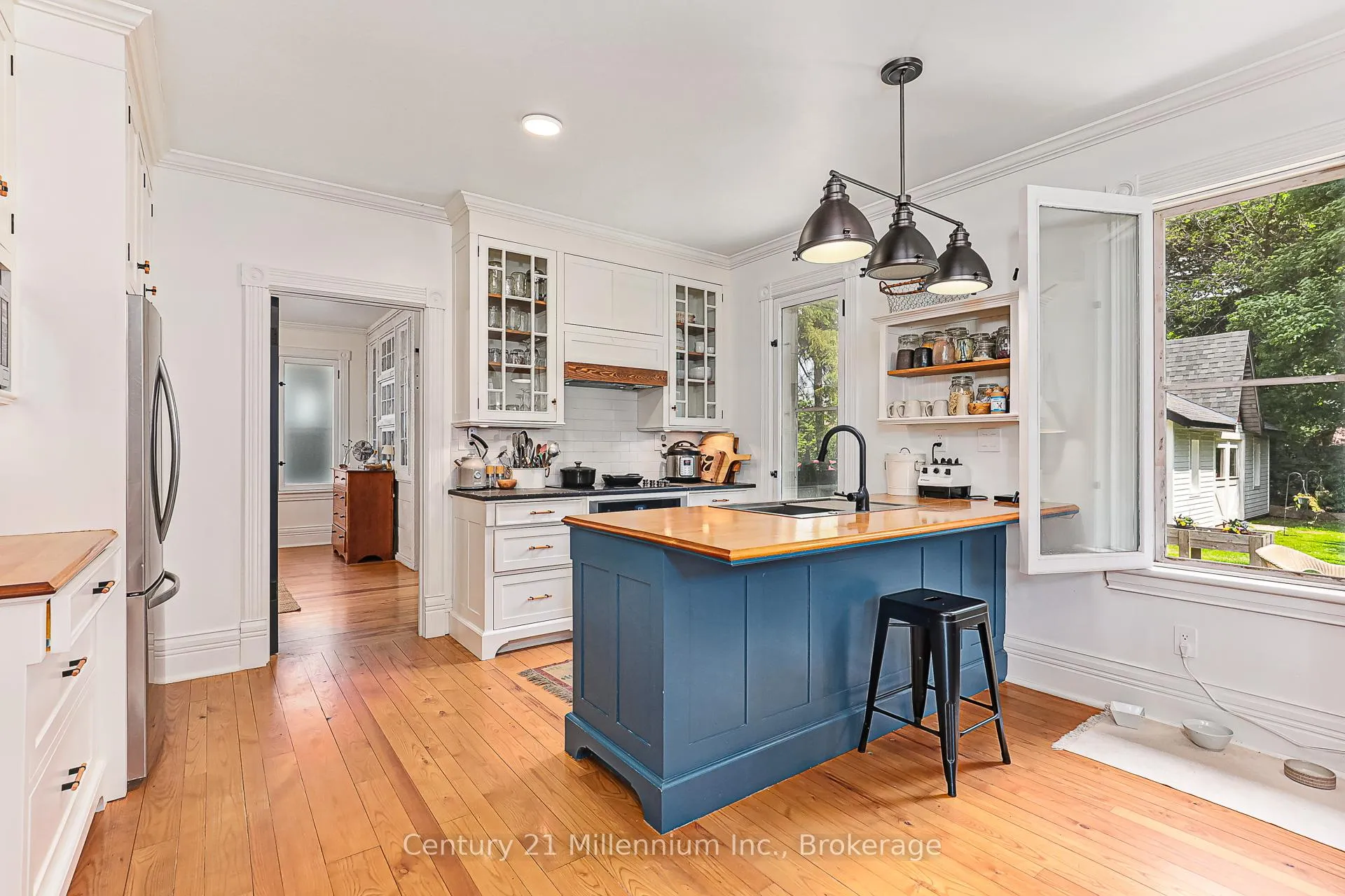 Photo 8 of 285 Maple Street, Collingwood — HOMEH