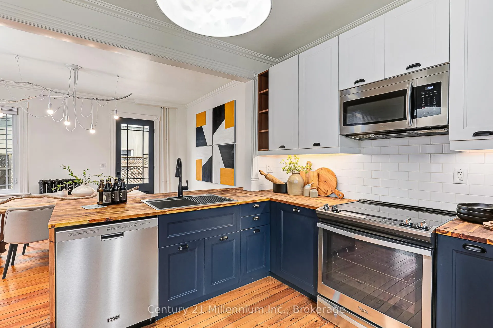 Photo 35 of 285 Maple Street, Collingwood — HOMEH