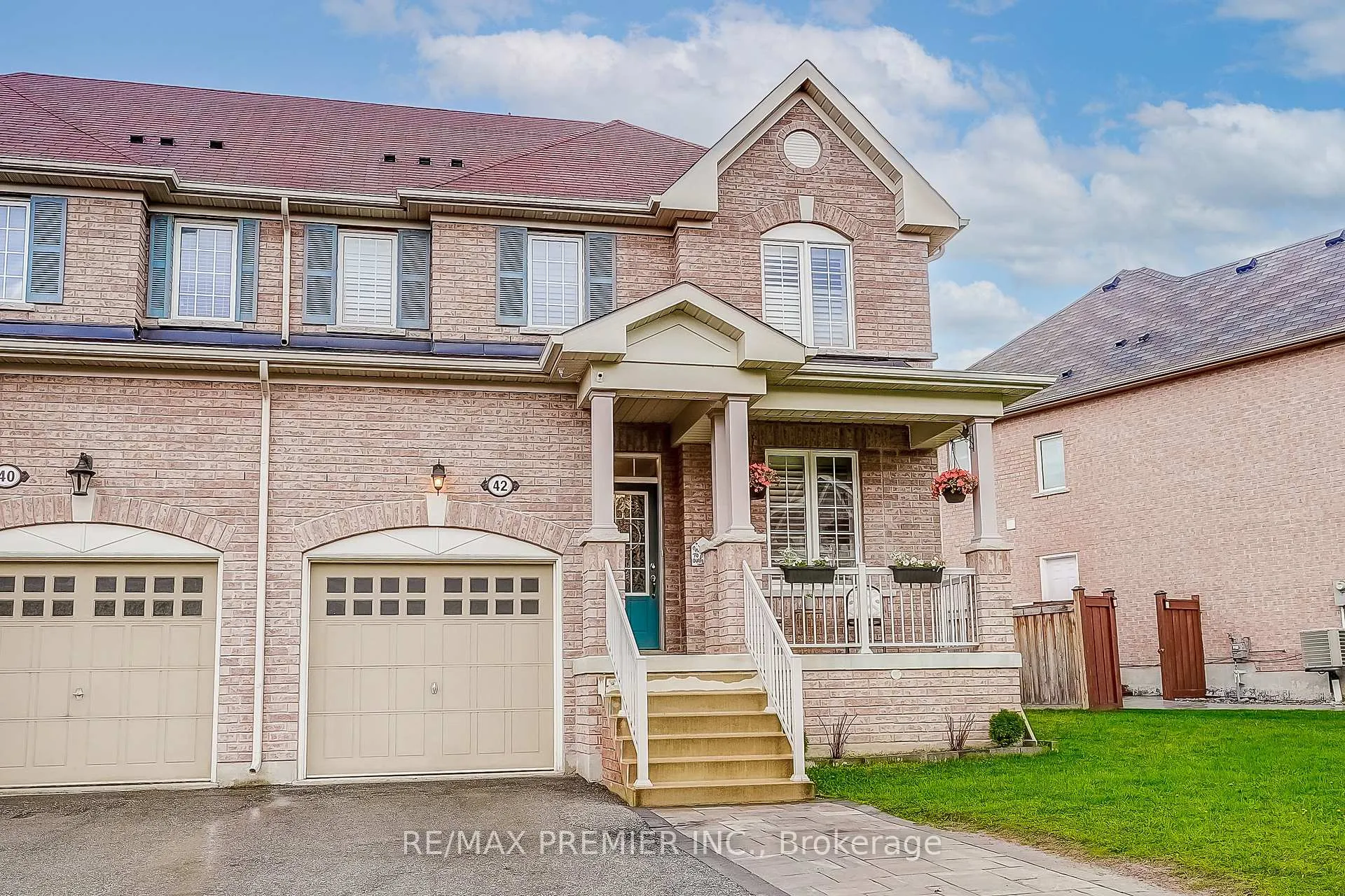 Photo 3 of 42 Jackson Drive, New Tecumseth, Tottenham — HOMEH