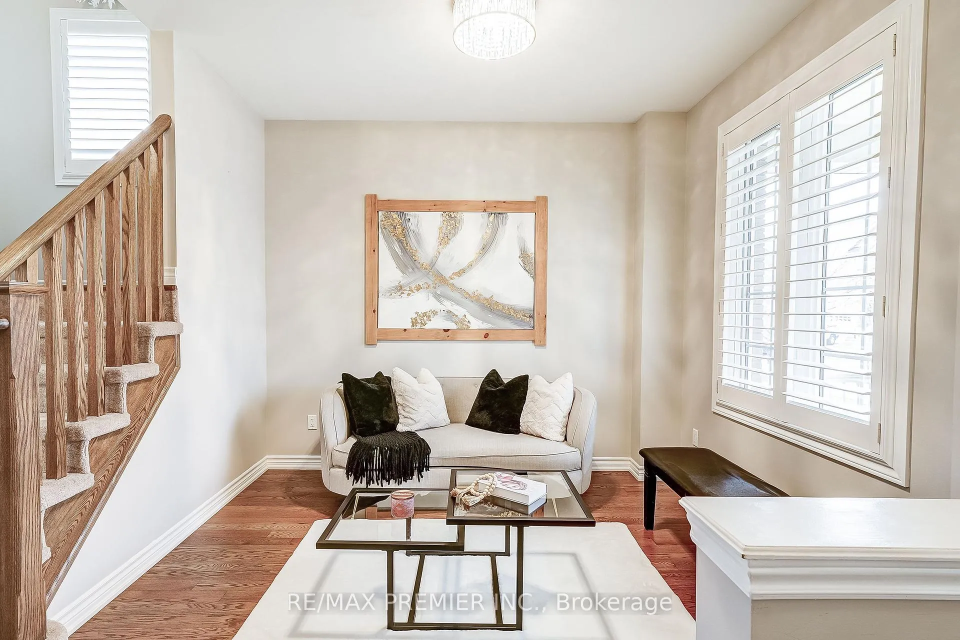 Photo 8 of 42 Jackson Drive, New Tecumseth, Tottenham — HOMEH