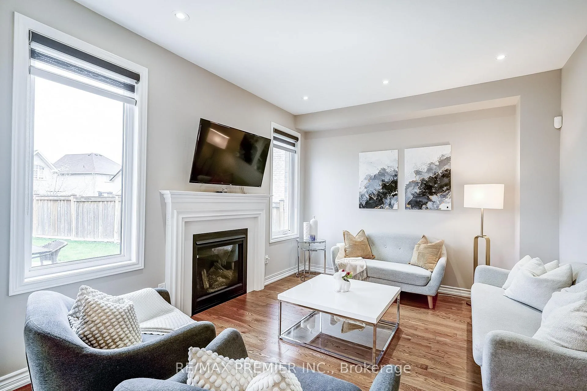 Photo 15 of 42 Jackson Drive, New Tecumseth, Tottenham — HOMEH