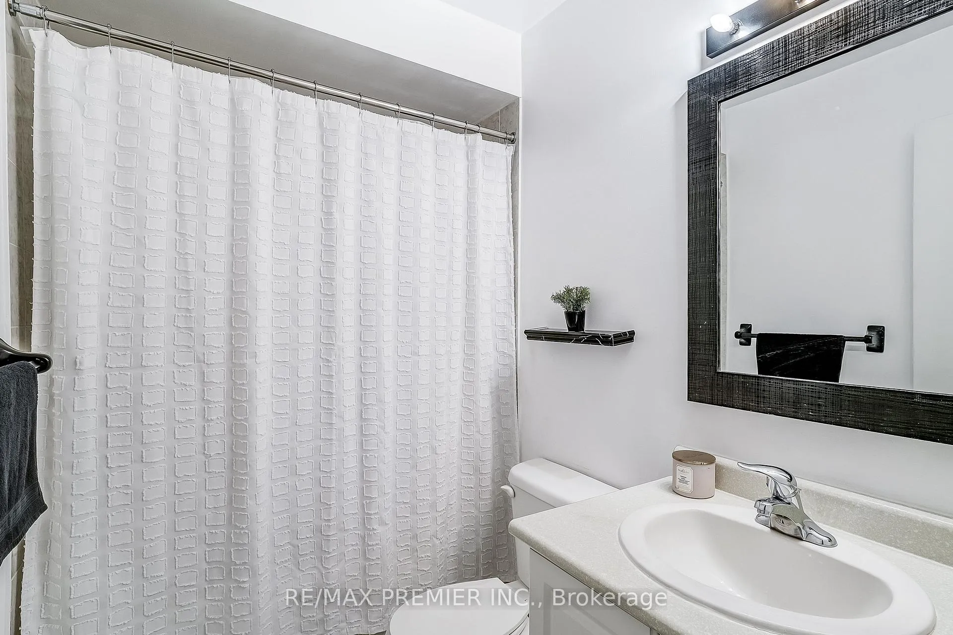 Photo 29 of 42 Jackson Drive, New Tecumseth, Tottenham — HOMEH