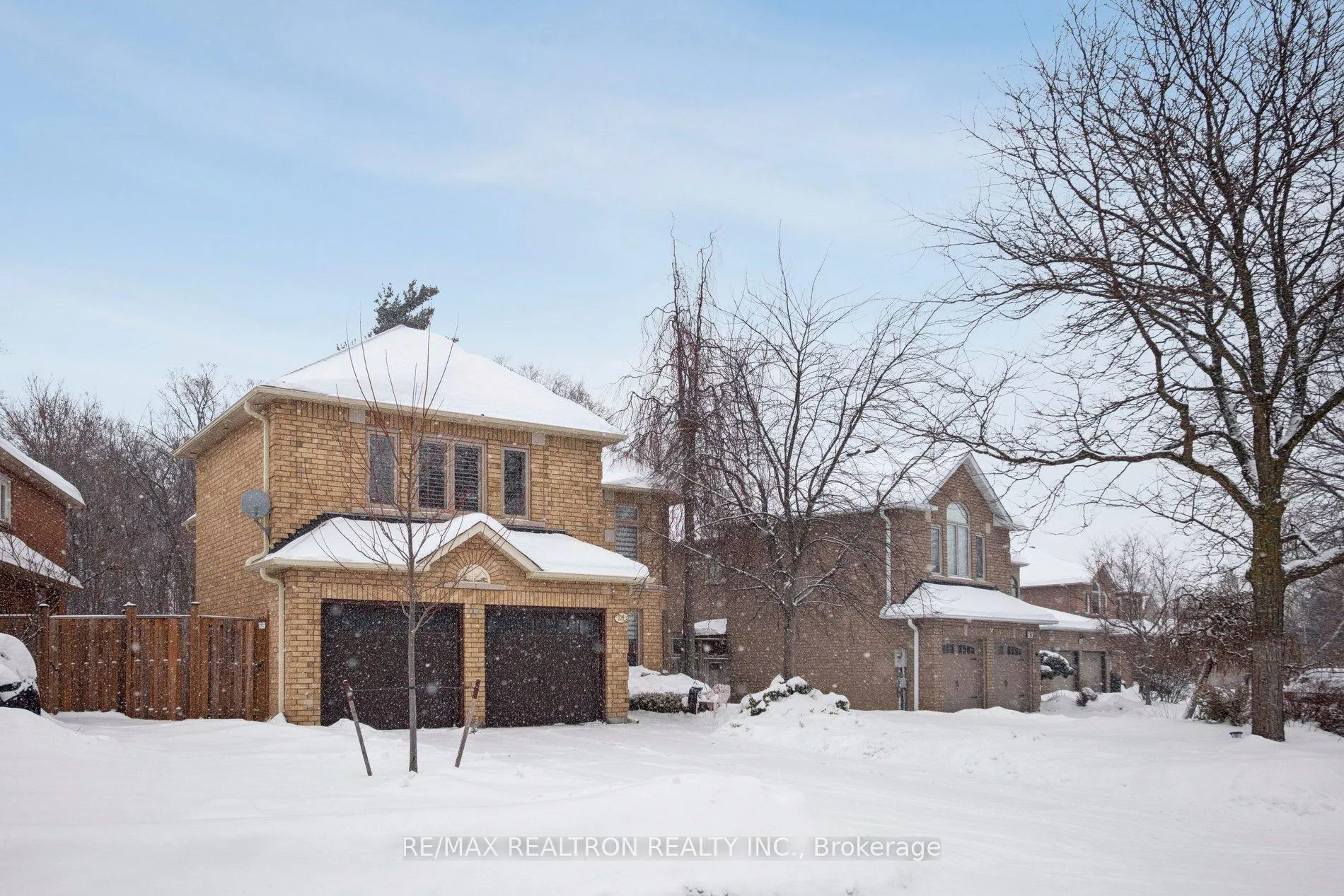 Photo 2 of 174 Hammerstone Crescent, Vaughan, Beverley Glen — HOMEH