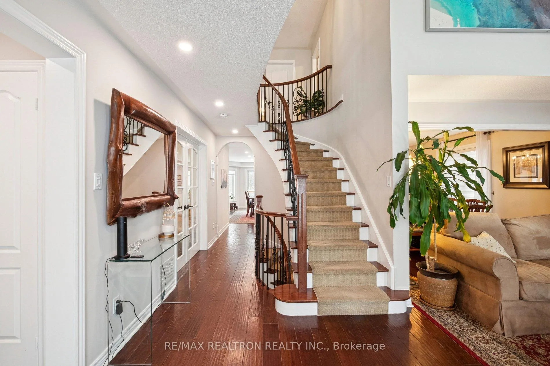 Photo 5 of 174 Hammerstone Crescent, Vaughan, Beverley Glen — HOMEH