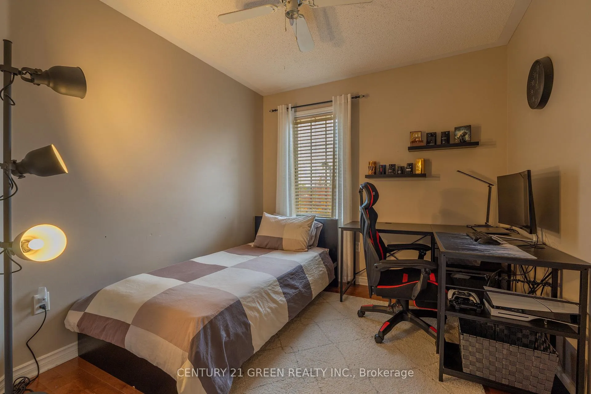 Photo 3 of 936 Hepburn Road, Milton, Coates — HOMEH