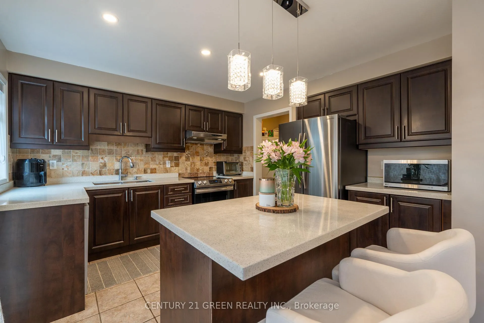 Photo 8 of 936 Hepburn Road, Milton, Coates — HOMEH