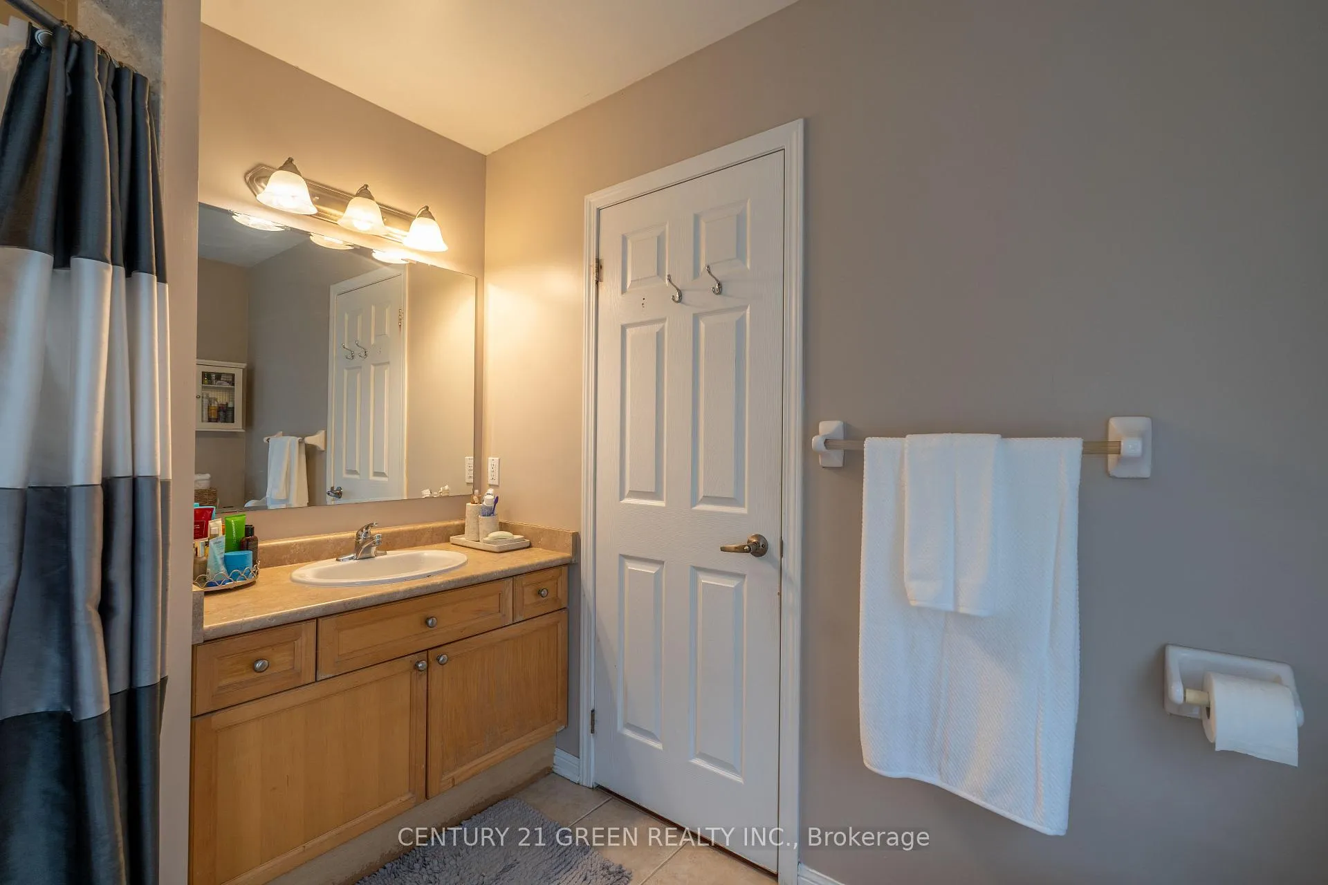 Photo 11 of 936 Hepburn Road, Milton, Coates — HOMEH
