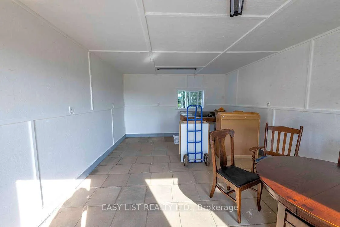 Photo 2 of 608 Copper Cliff Road, Neebing — HOMEH