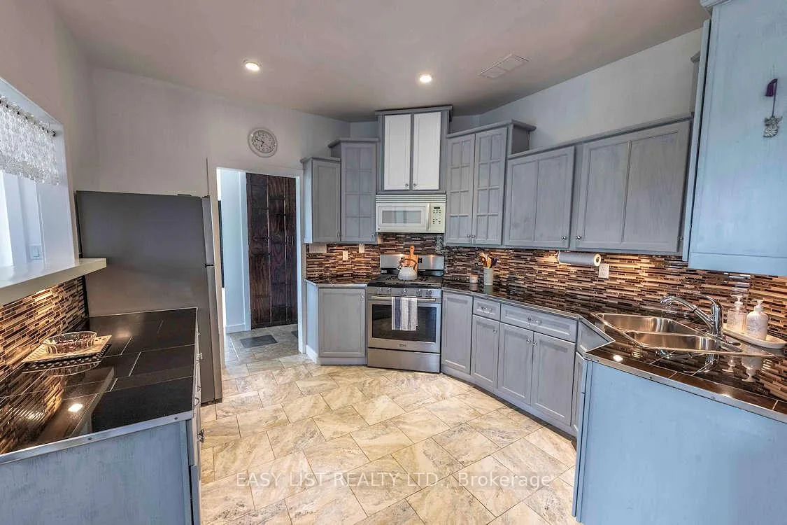 Photo 32 of 608 Copper Cliff Road, Neebing — HOMEH