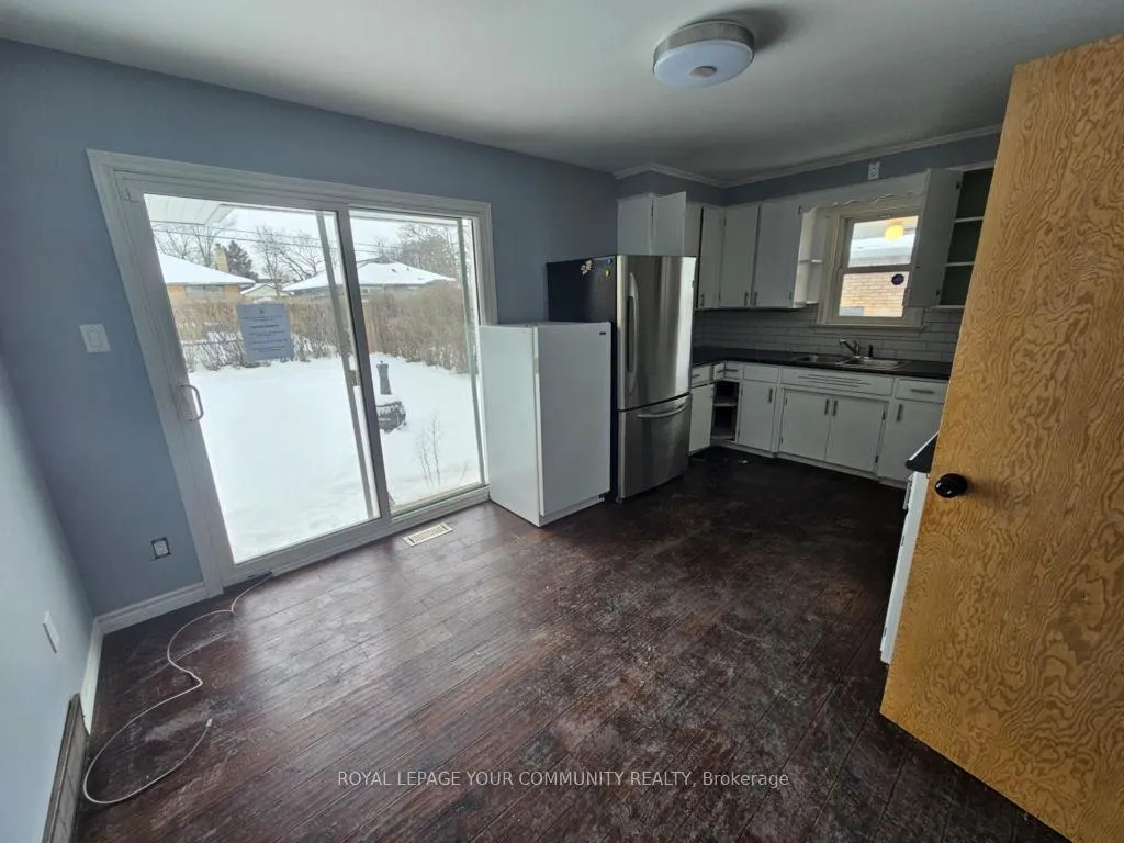 Photo 7 of 58 Metzloff Drive, Kitchener — HOMEH