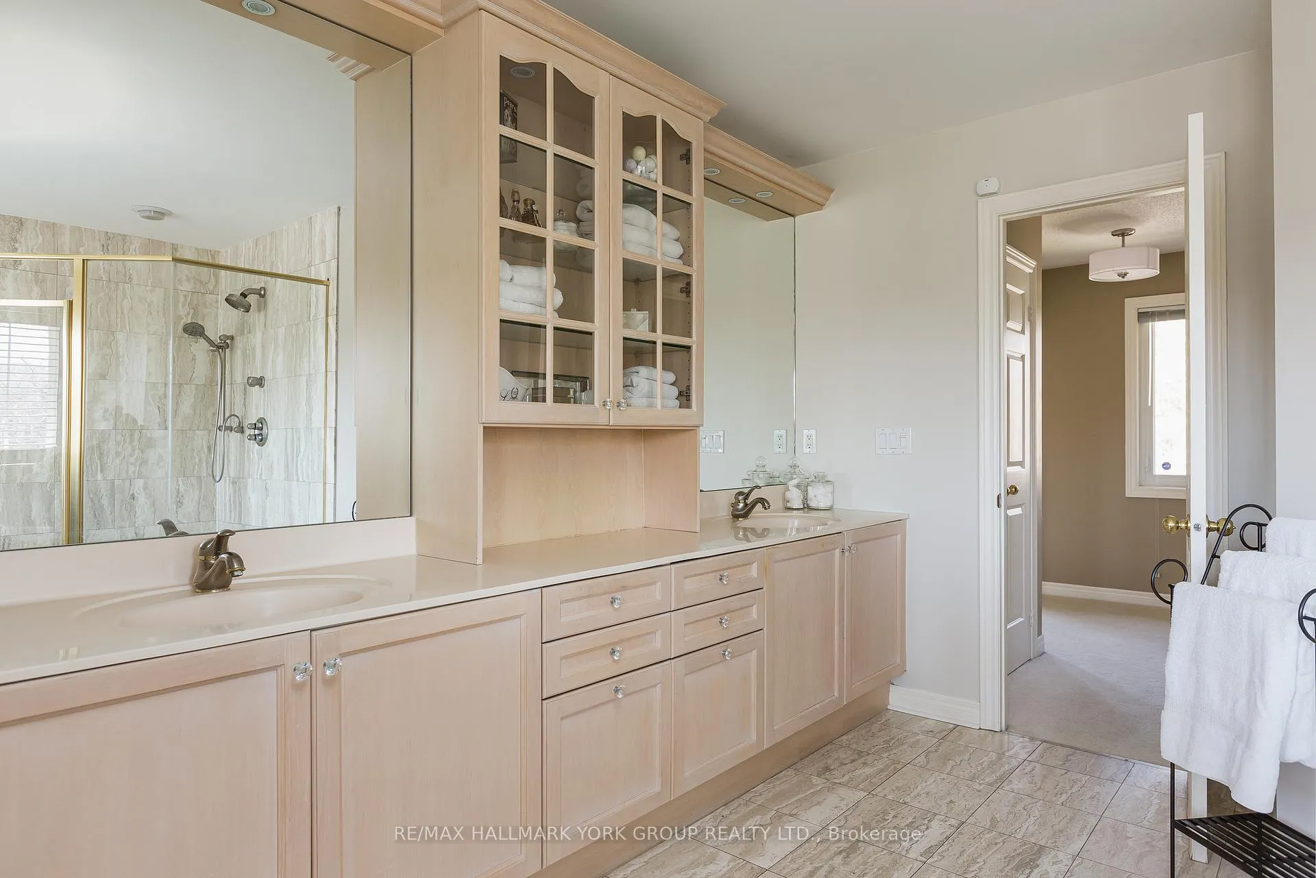 Photo 26 of 52 Forester Crescent, Markham, Cachet — HOMEH