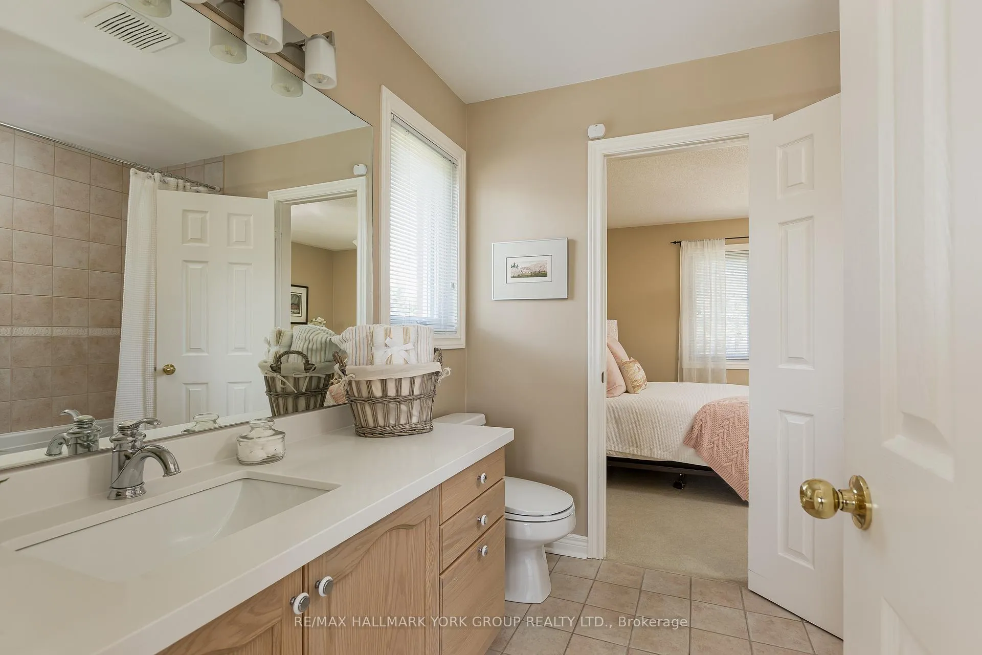 Photo 30 of 52 Forester Crescent, Markham, Cachet — HOMEH