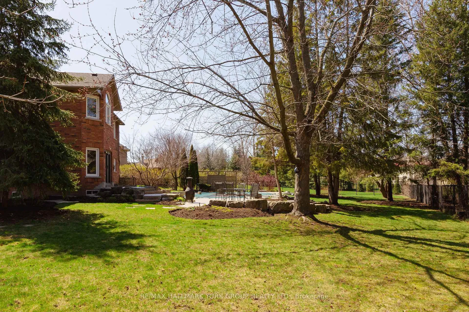 Photo 37 of 52 Forester Crescent, Markham, Cachet — HOMEH