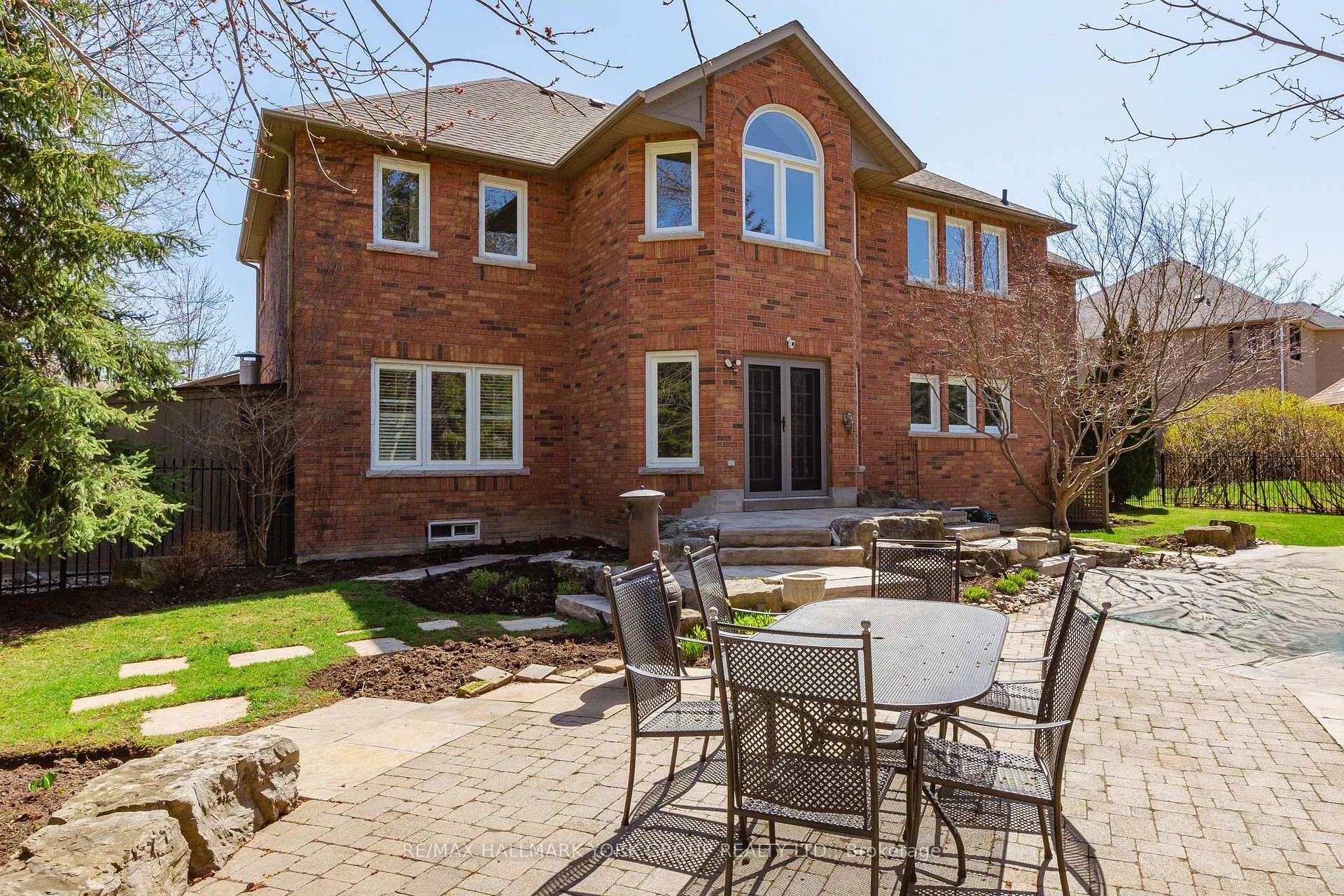 Photo 39 of 52 Forester Crescent, Markham, Cachet — HOMEH