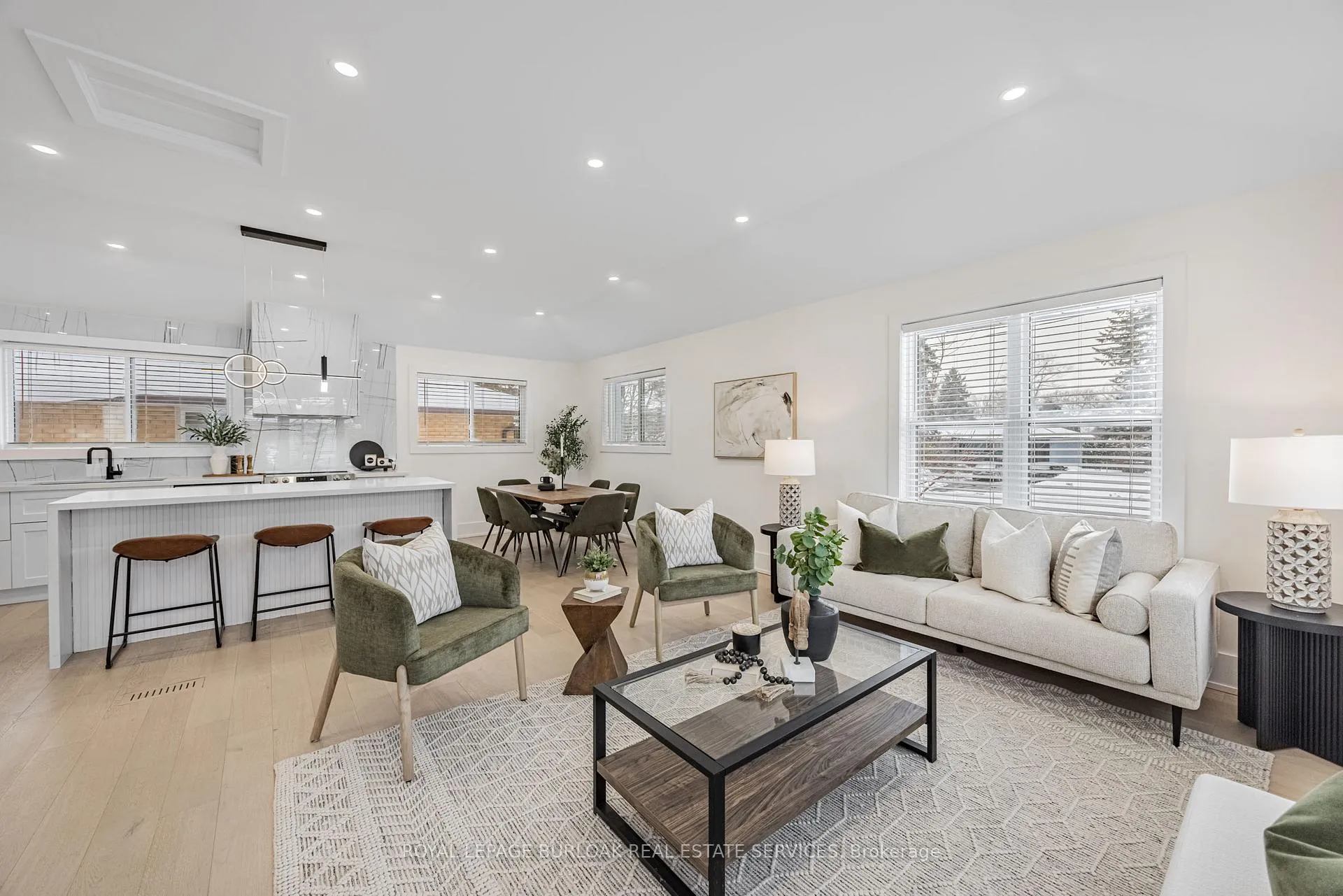 Photo 6 of 248 Wales Crescent, Oakville, Bronte — HOMEH