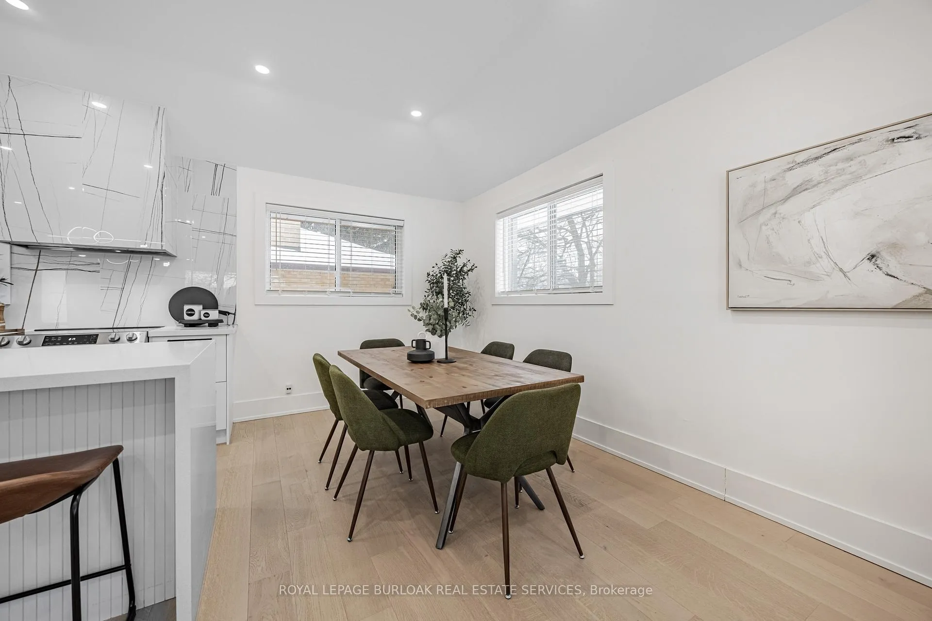 Photo 7 of 248 Wales Crescent, Oakville, Bronte — HOMEH