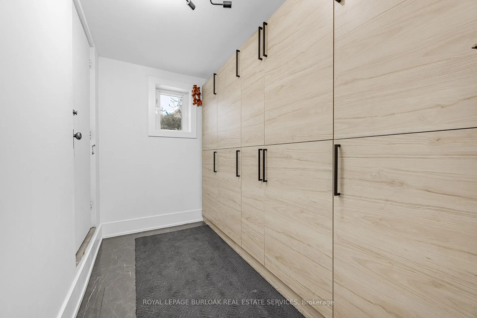 Photo 15 of 248 Wales Crescent, Oakville, Bronte — HOMEH